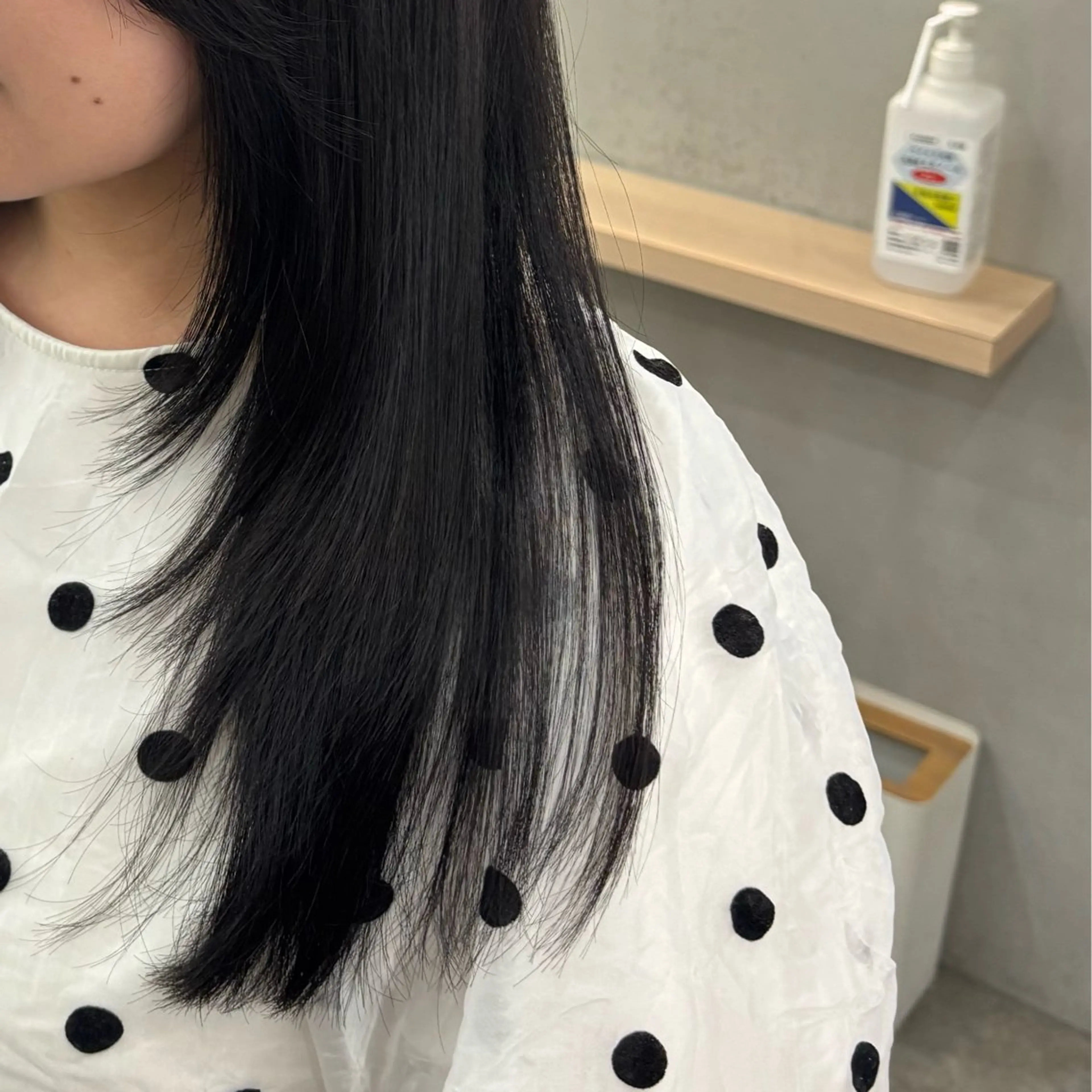 ロング 顔まわりレイヤー 顔周りカット レイヤーカット 石原 望来のヘアスタイル