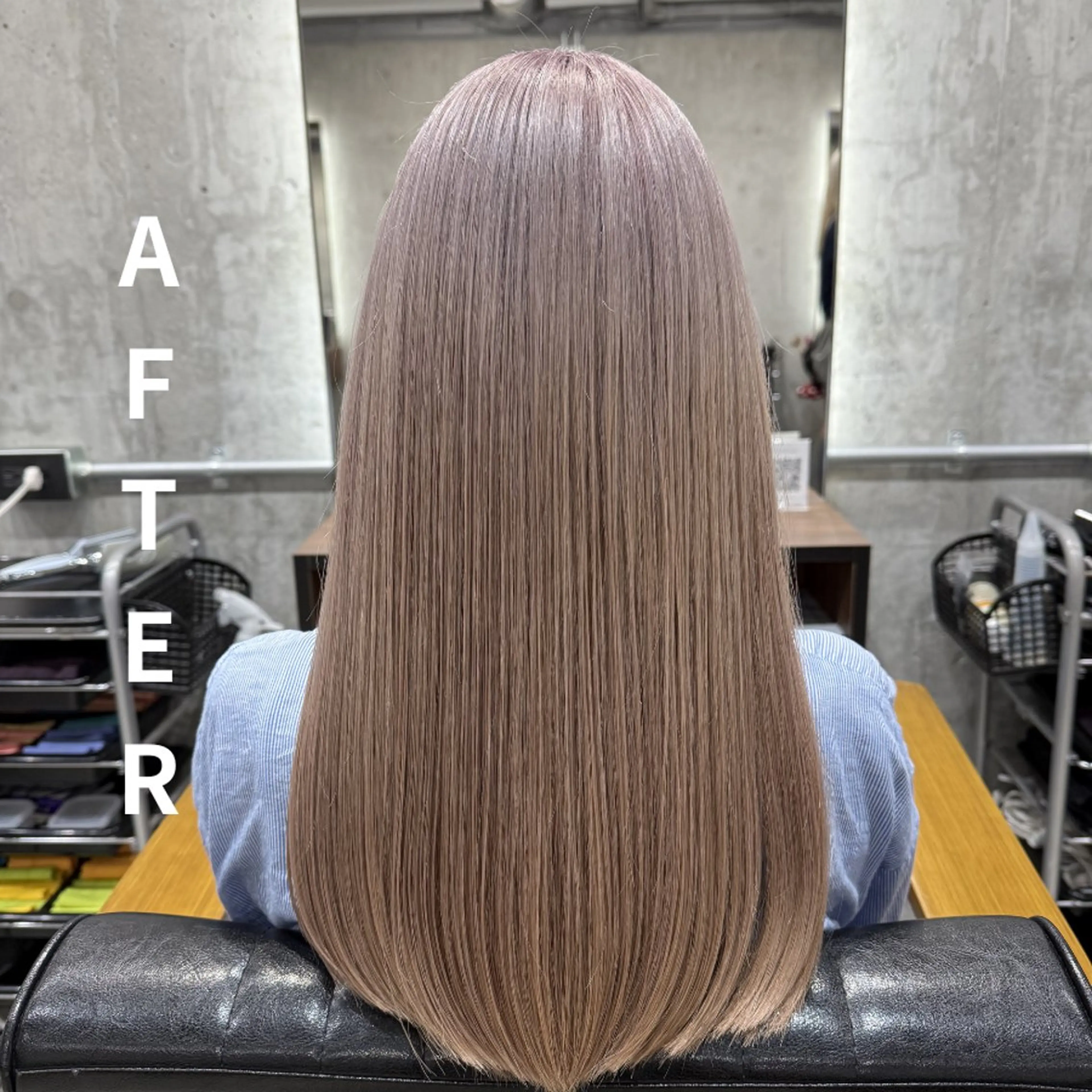 ロング カラー ブリーチ グレージュ ヘアカラー トリートメント ホワイトブロンド RIKUTOのヘアスタイル