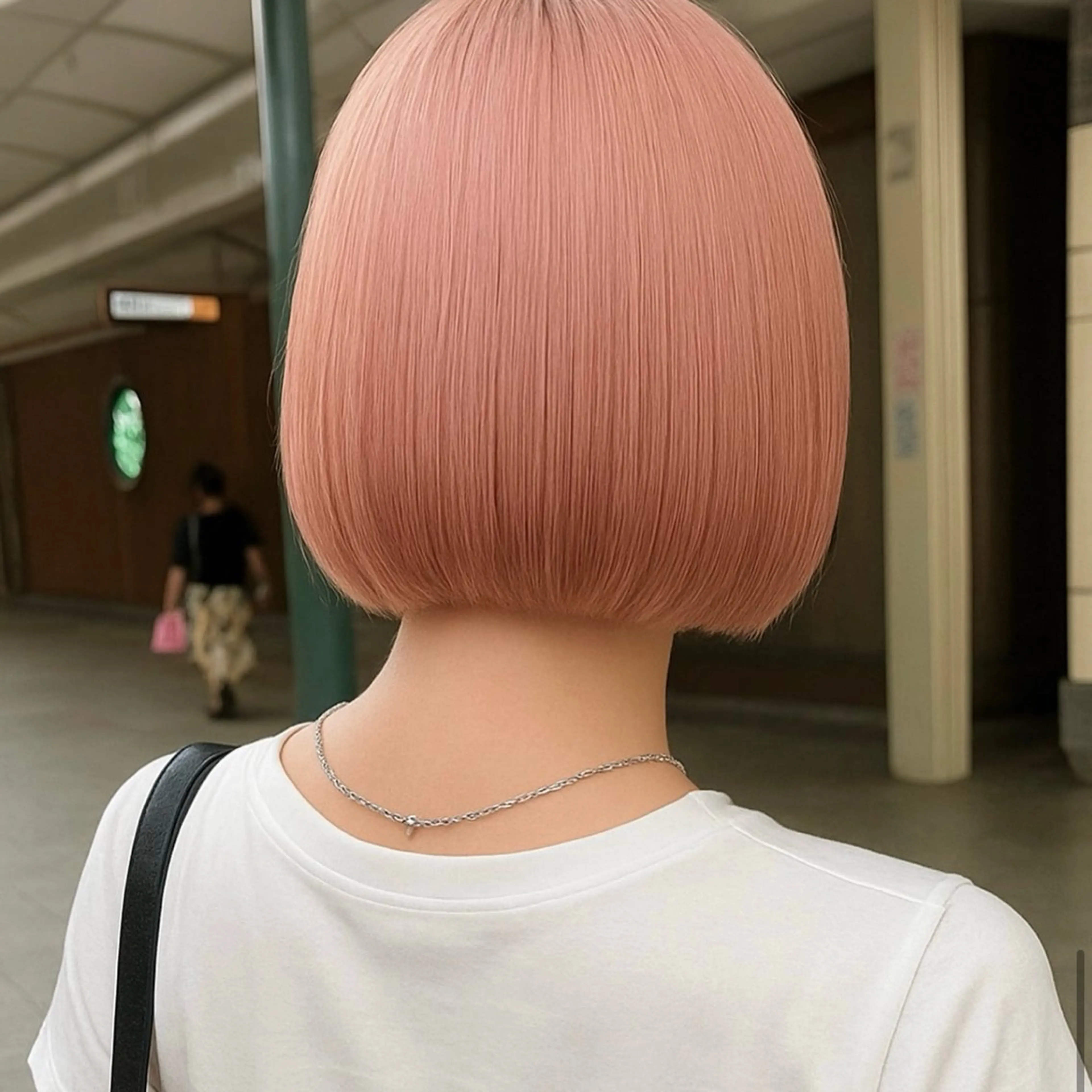 ショート カラー ベージュカラー ブリーチ ピンクカラー ピンクベージュ ボブ カット ヘアカラー トリートメント 清水優/ボブ /レイヤーボブのヘアスタイル