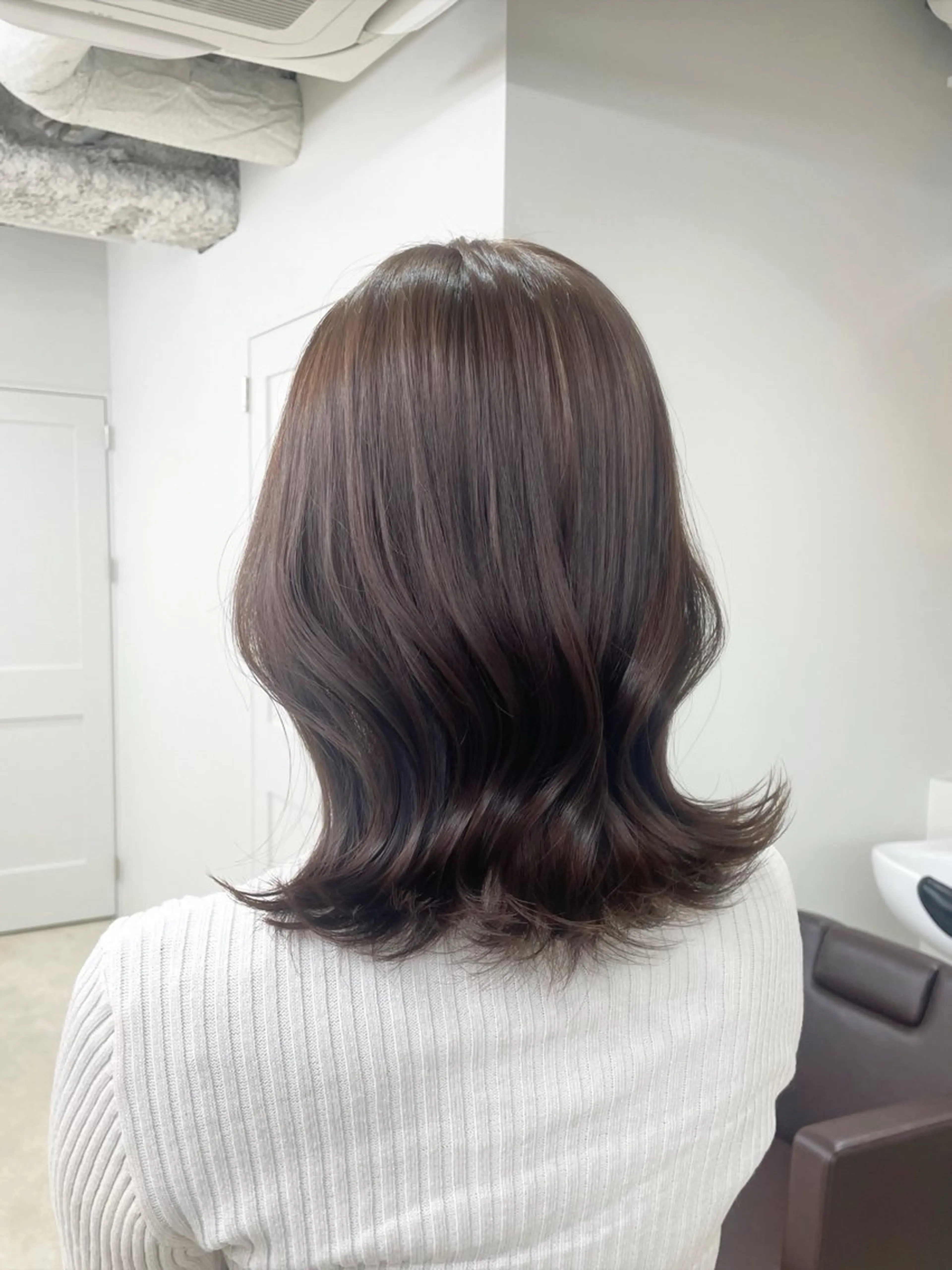 セミロング カラー カット ヘアカラー トリートメント ヘアセット 新宿/韓国ヘア/ 髪質改善ストレートのヘアスタイル