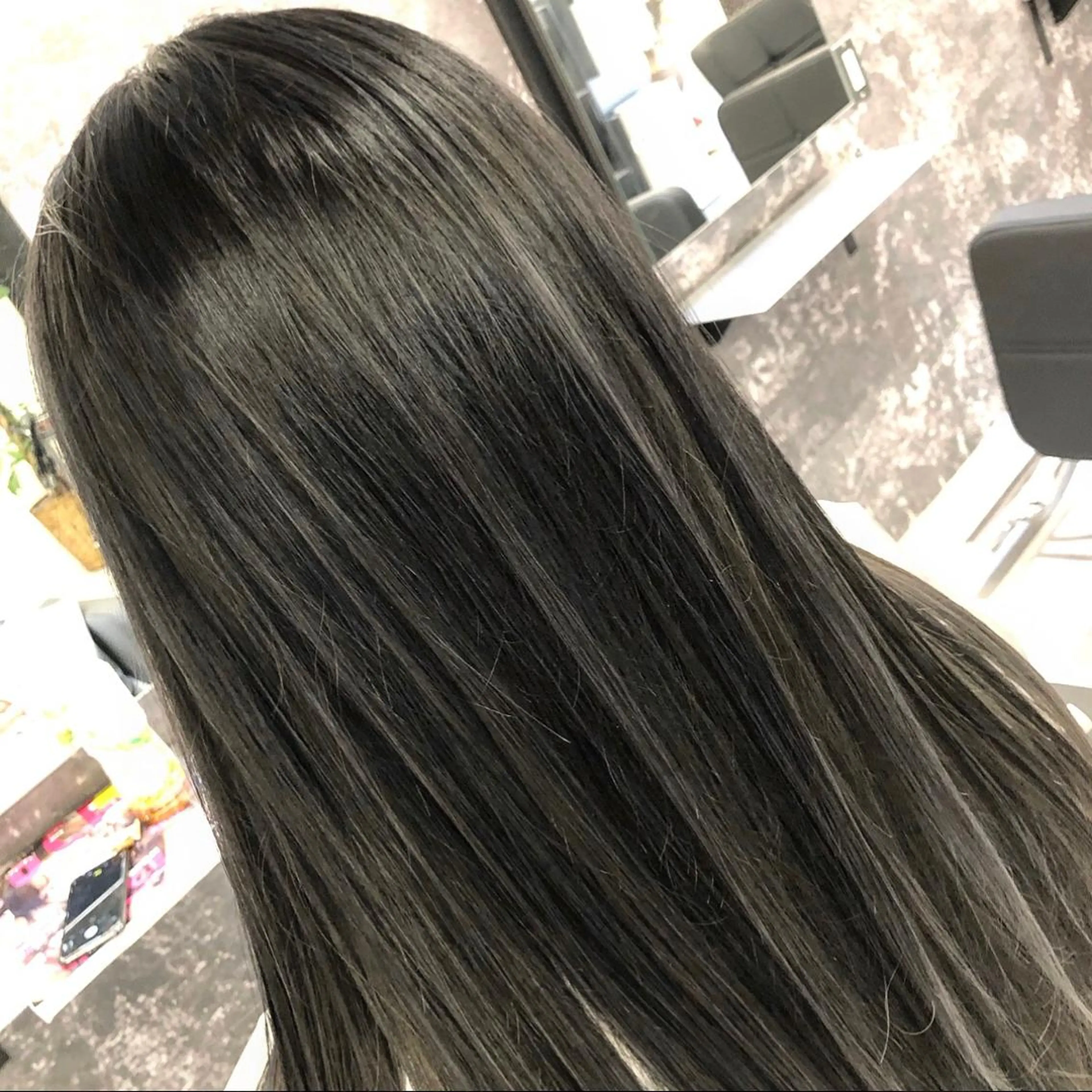 セミロング カラー ヘアアレンジ バレイヤージュ デザインカラー ハイライトカラー ハイライト レイヤーカット アンドウ ユウ/ レイヤーカット/韓国のヘアスタイル