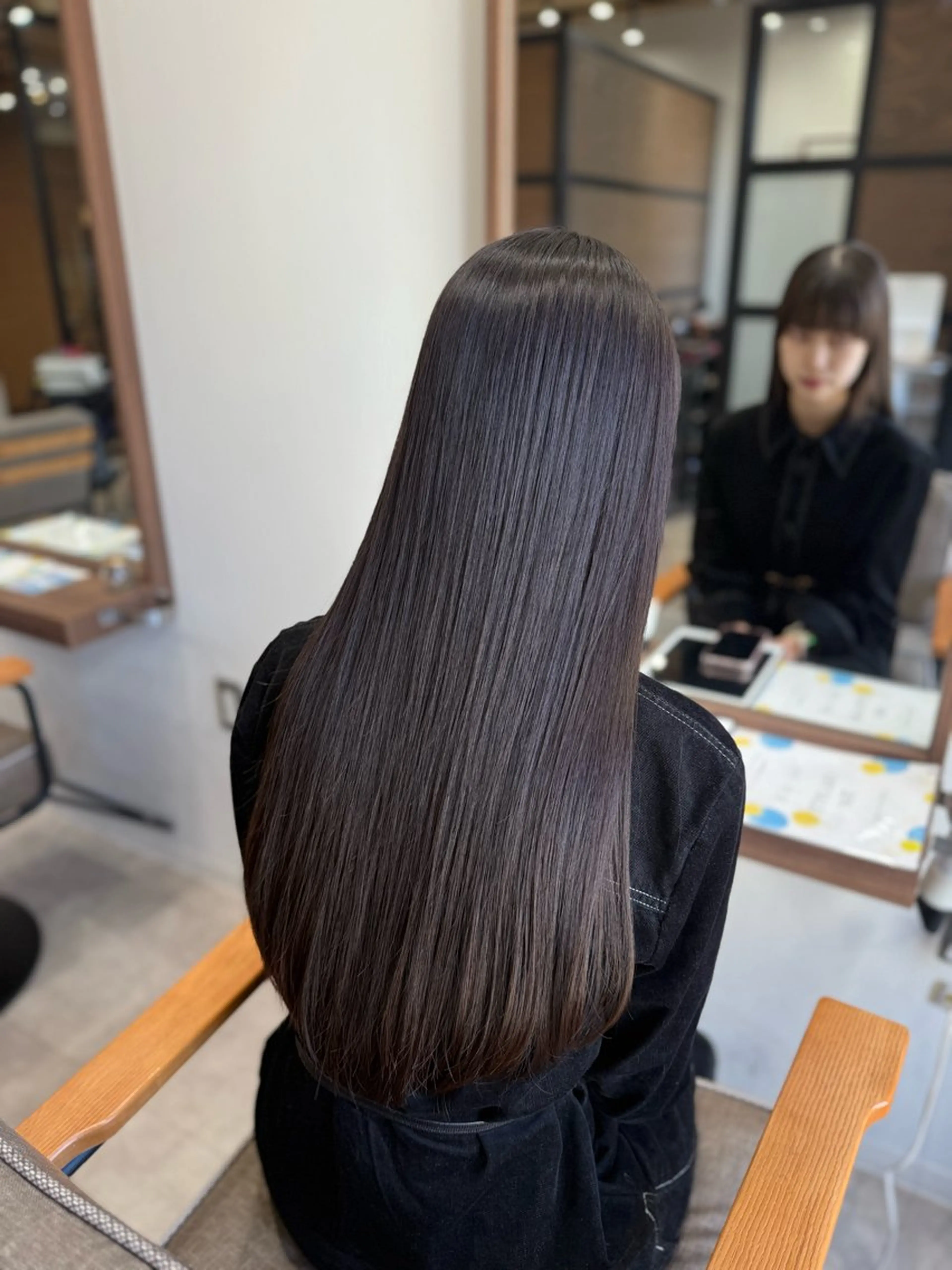 🧡[手触り抜群♡髪質改善]カット+酸性ストレート＋TR🧡23250円の写真