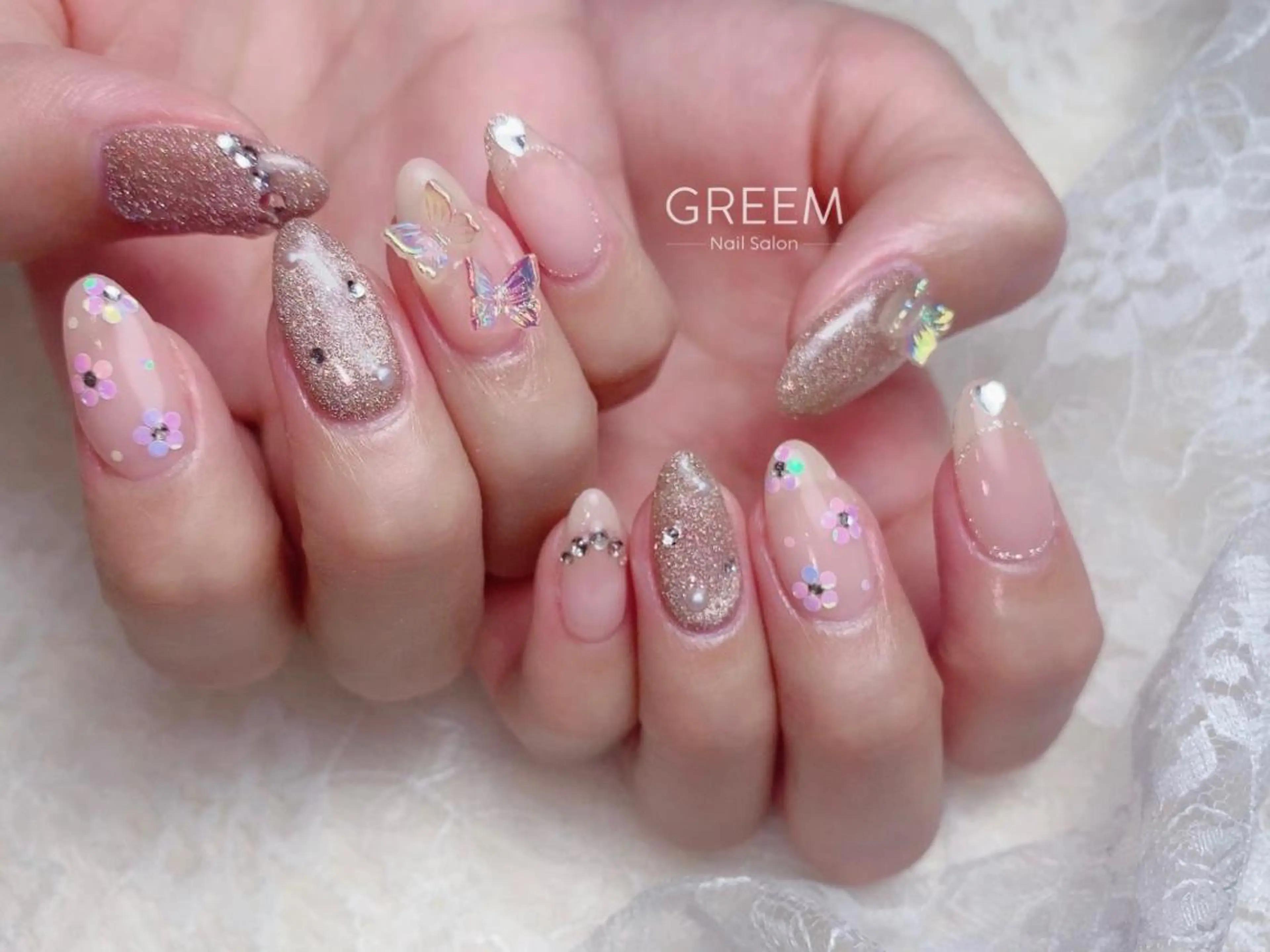 ネイル オーロラネイル GREEM グリームのネイルデザイン