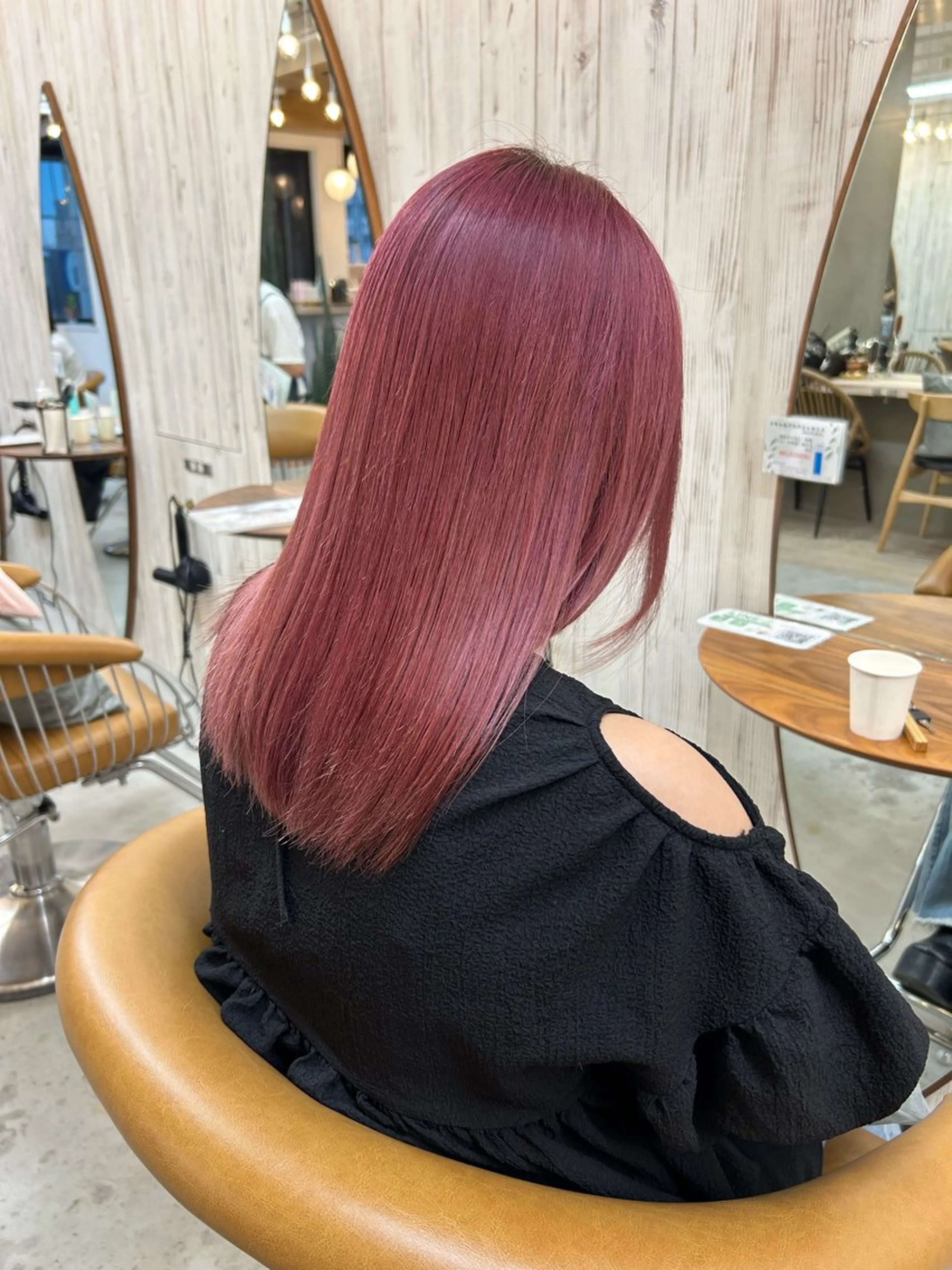 セミロング ヘアカラー 🩵縮毛矯正/ブリー チ/髪質改善/いつかのヘアスタイル