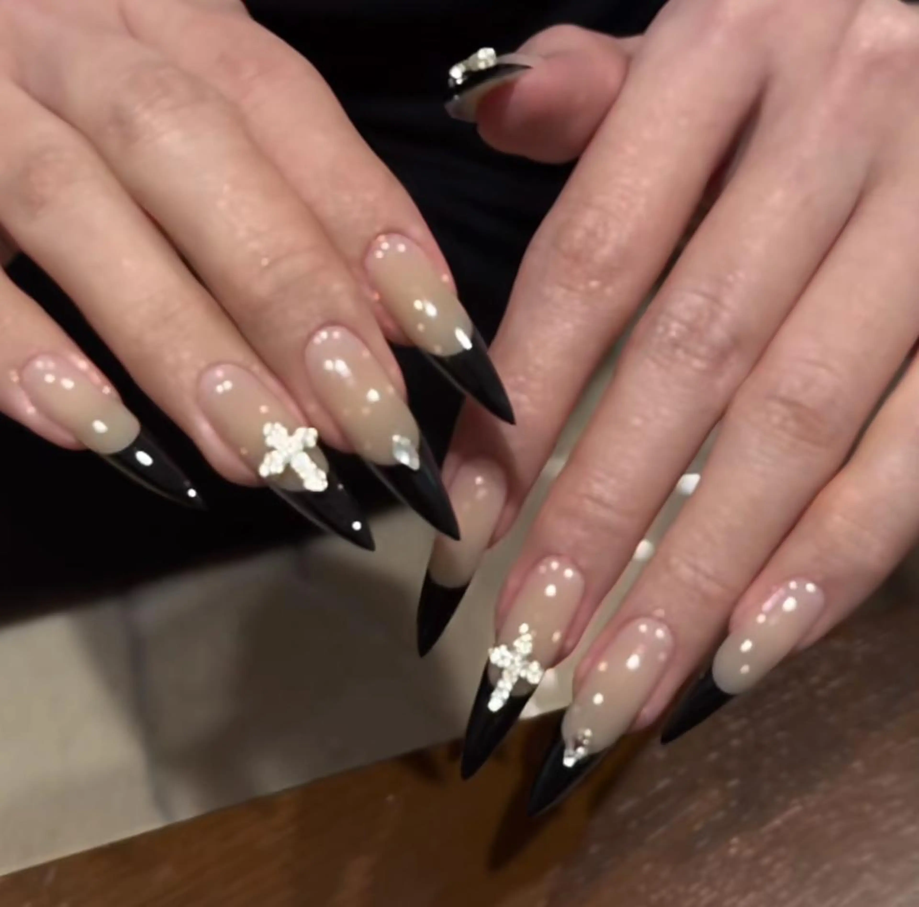 ネイル ハンドネイル 🎀 Ayaka_nailのネイルデザイン