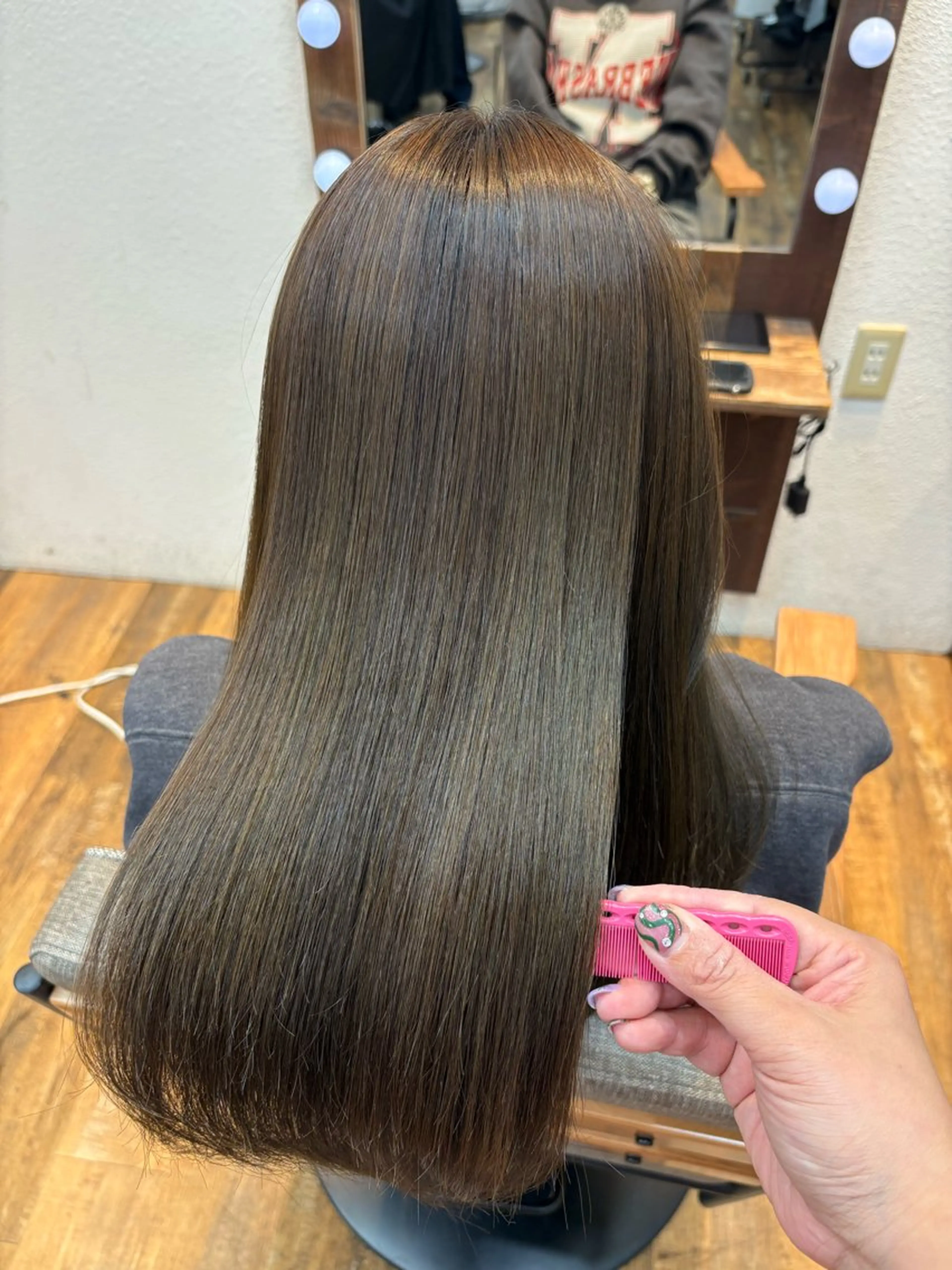 パーマ カット ヘアカラー 縮毛矯正 レナ┊︎髪質改善 ┊︎シルクストレートのヘアスタイル