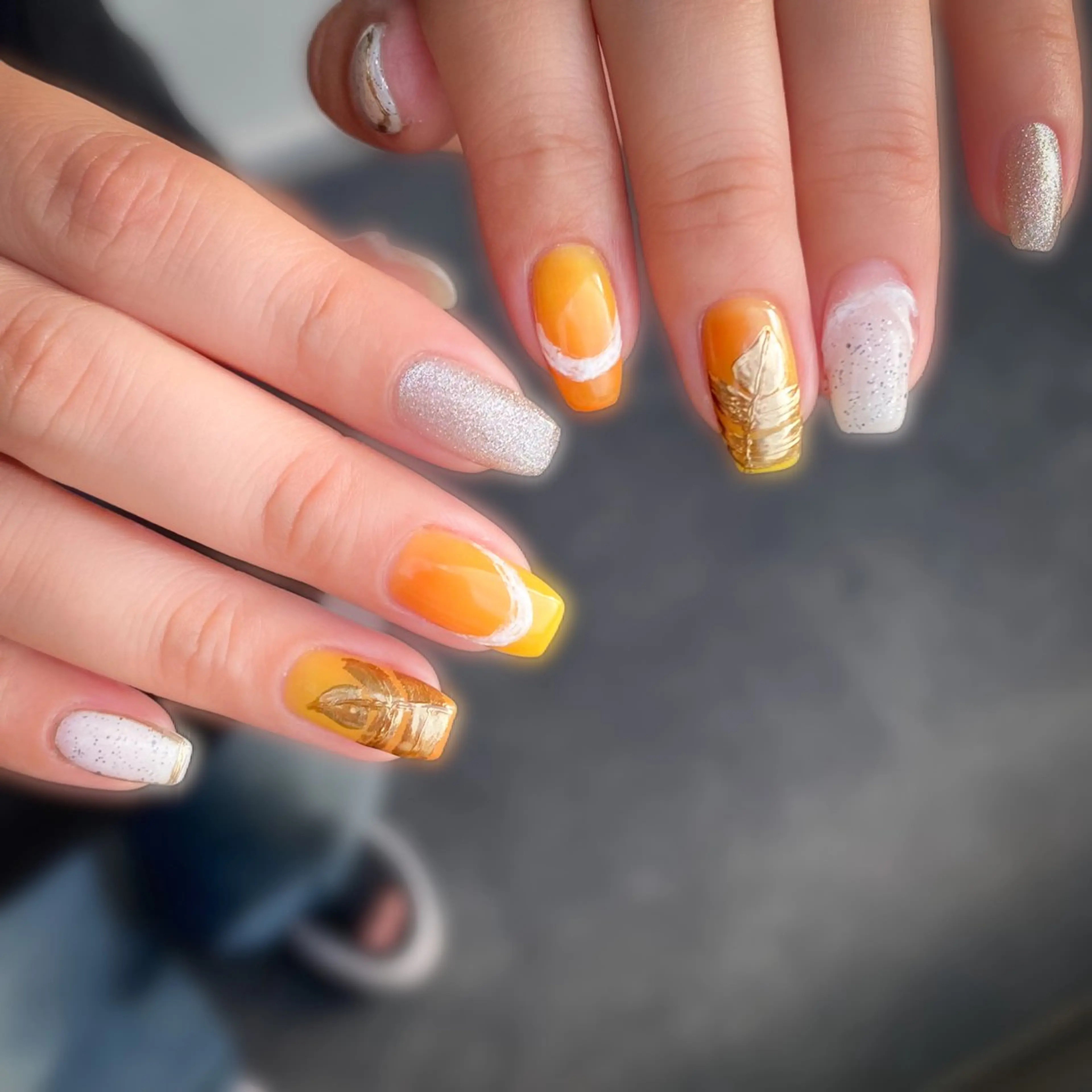 ネイル グラデーション 持ち込み オレンジ 黄色 ハンドネイル &.nail/ ニュアンス/持込み可のネイルデザイン