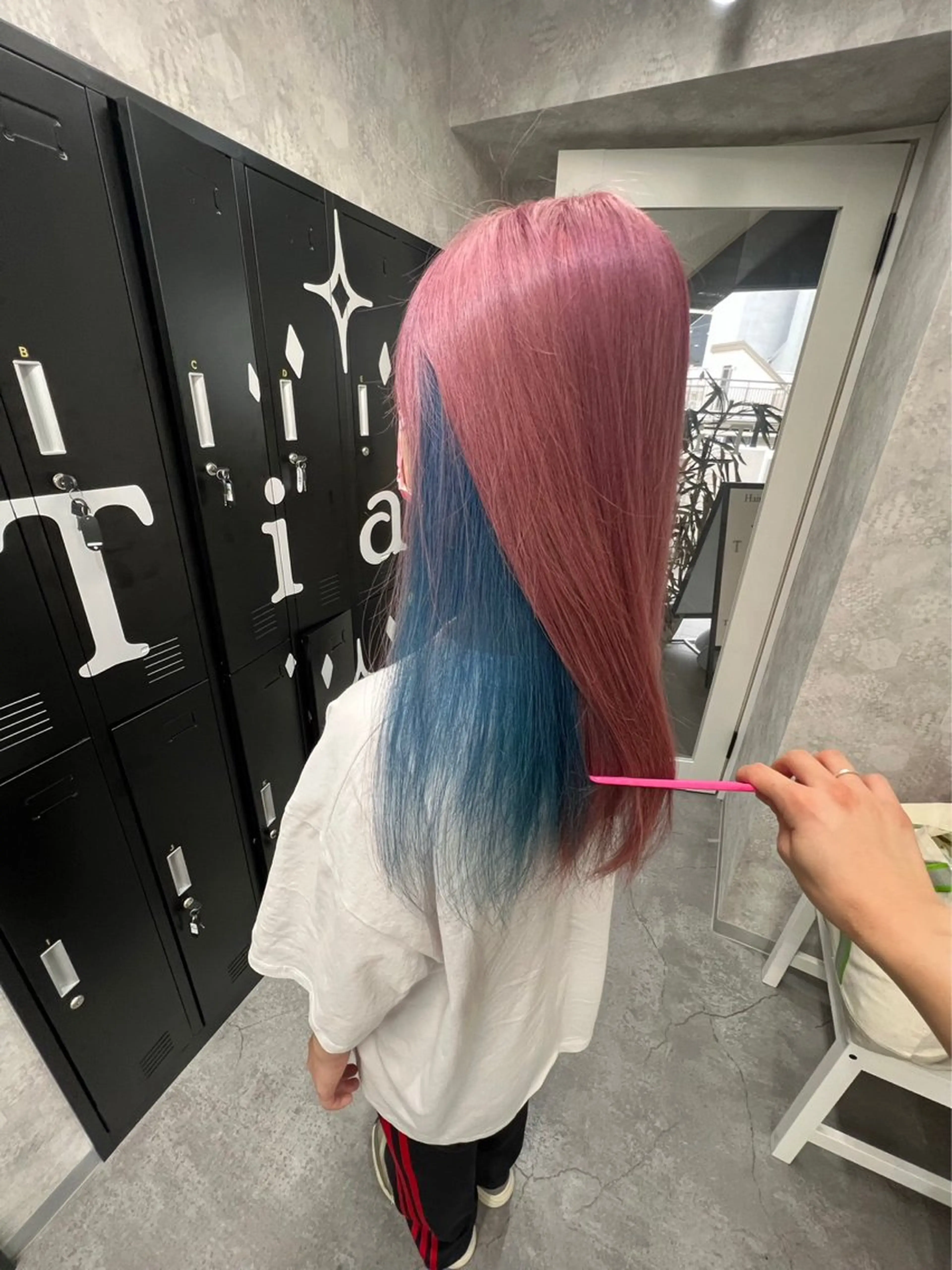 セミロング カラー ブリーチ ハイトーンカラー ラベンダーカラー カット ヘアカラー トリートメント 【美髪ハイトーン】 髪質改善/大和🎀のヘアスタイル