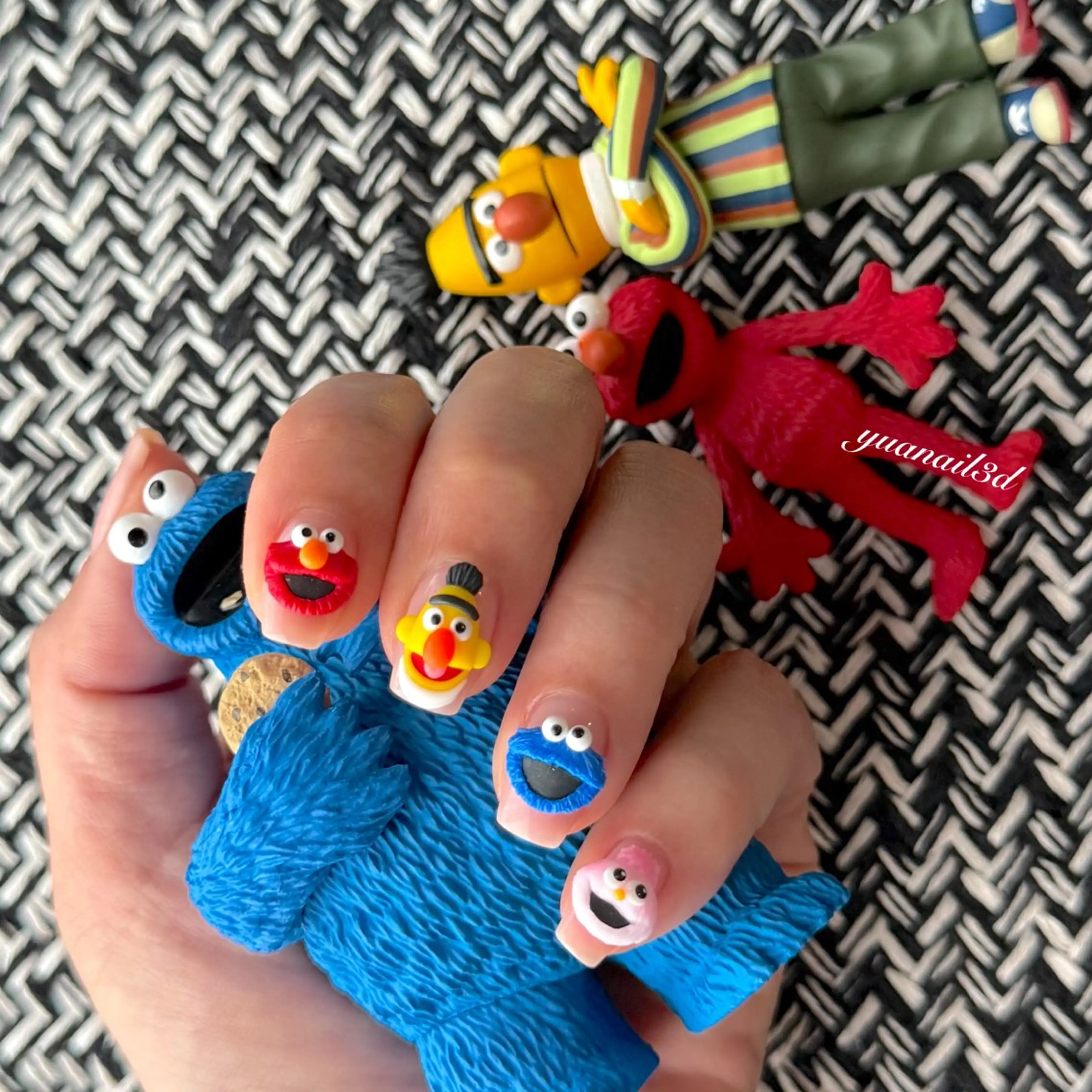 ネイル YÜA NAILのネイルデザイン