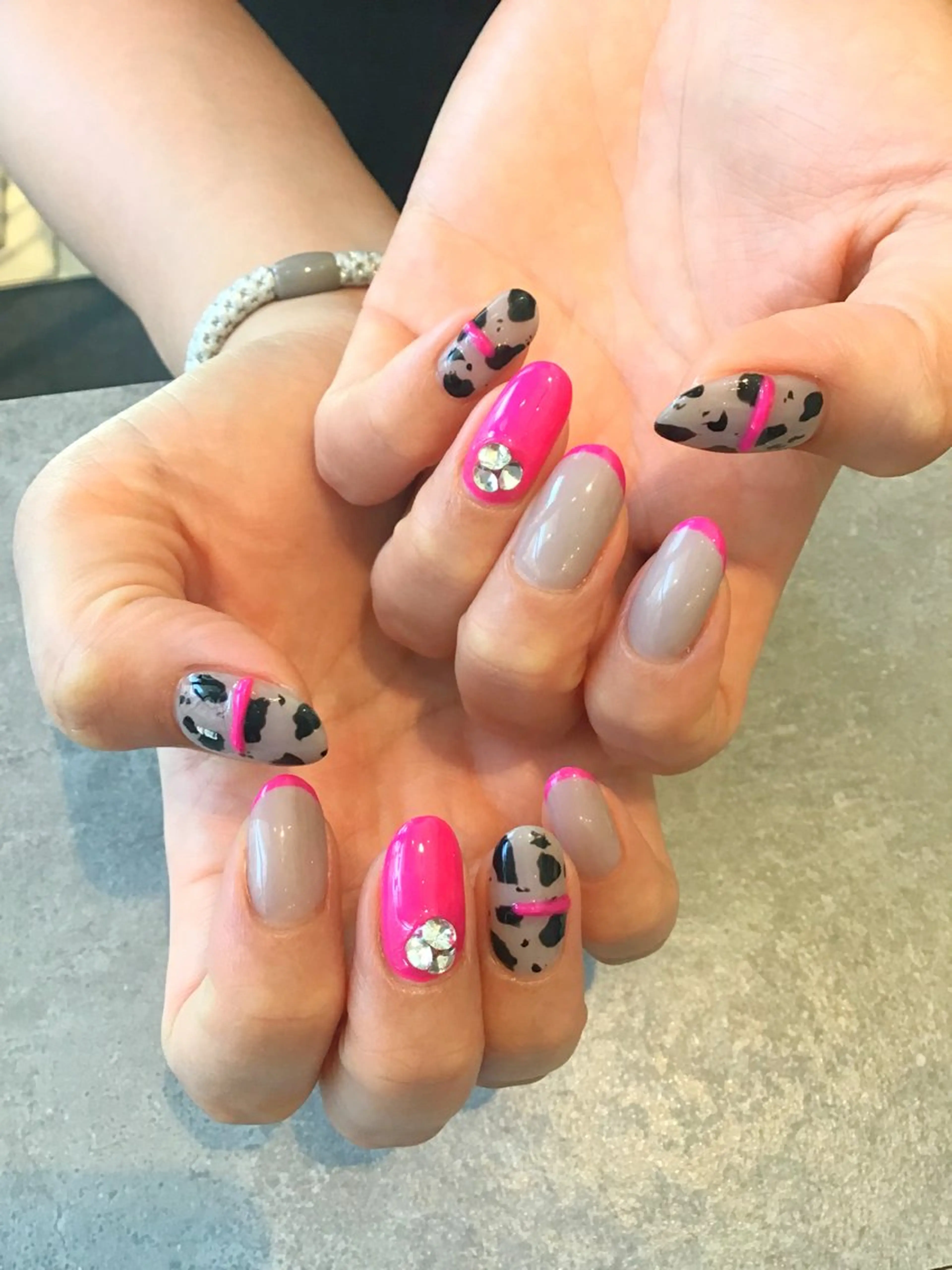 ネイル 持ち込み Nest 岩崎のネイルデザイン