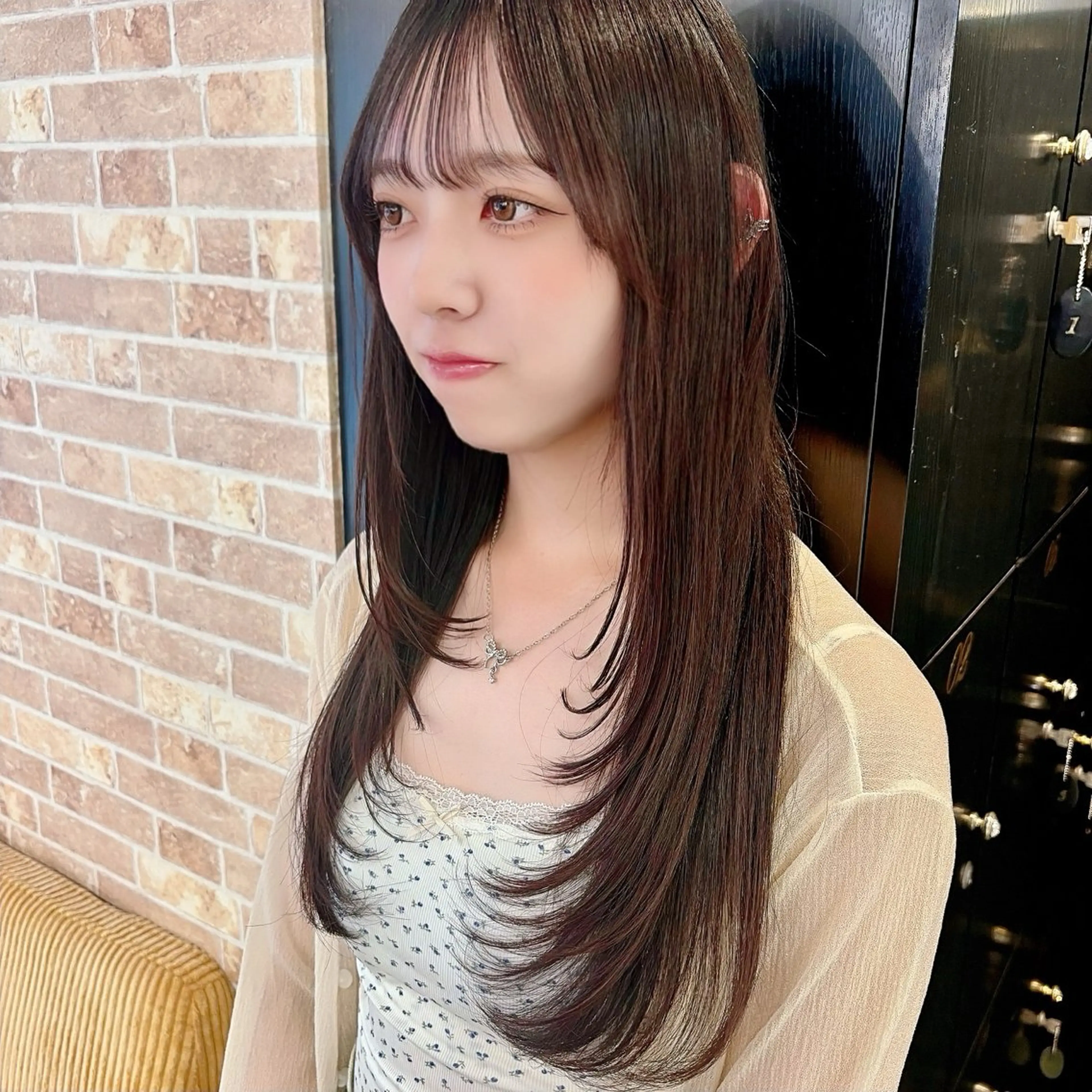 セミロング カット ヘアカラー トリートメント ヘッドスパ ヘアセット EARTH 中水   怜奈のヘアスタイル