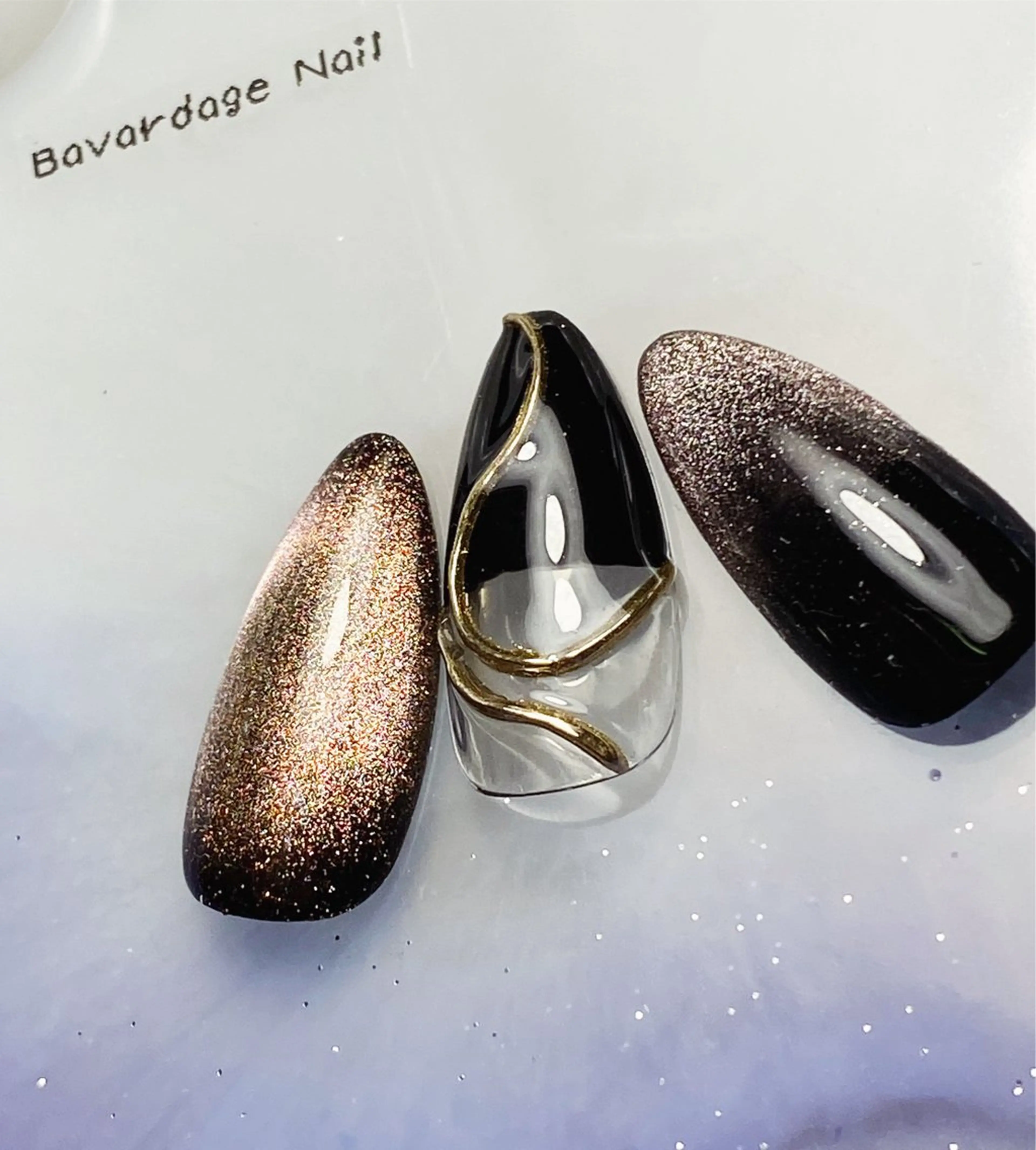 ネイル Bavardage Nailのネイルデザイン