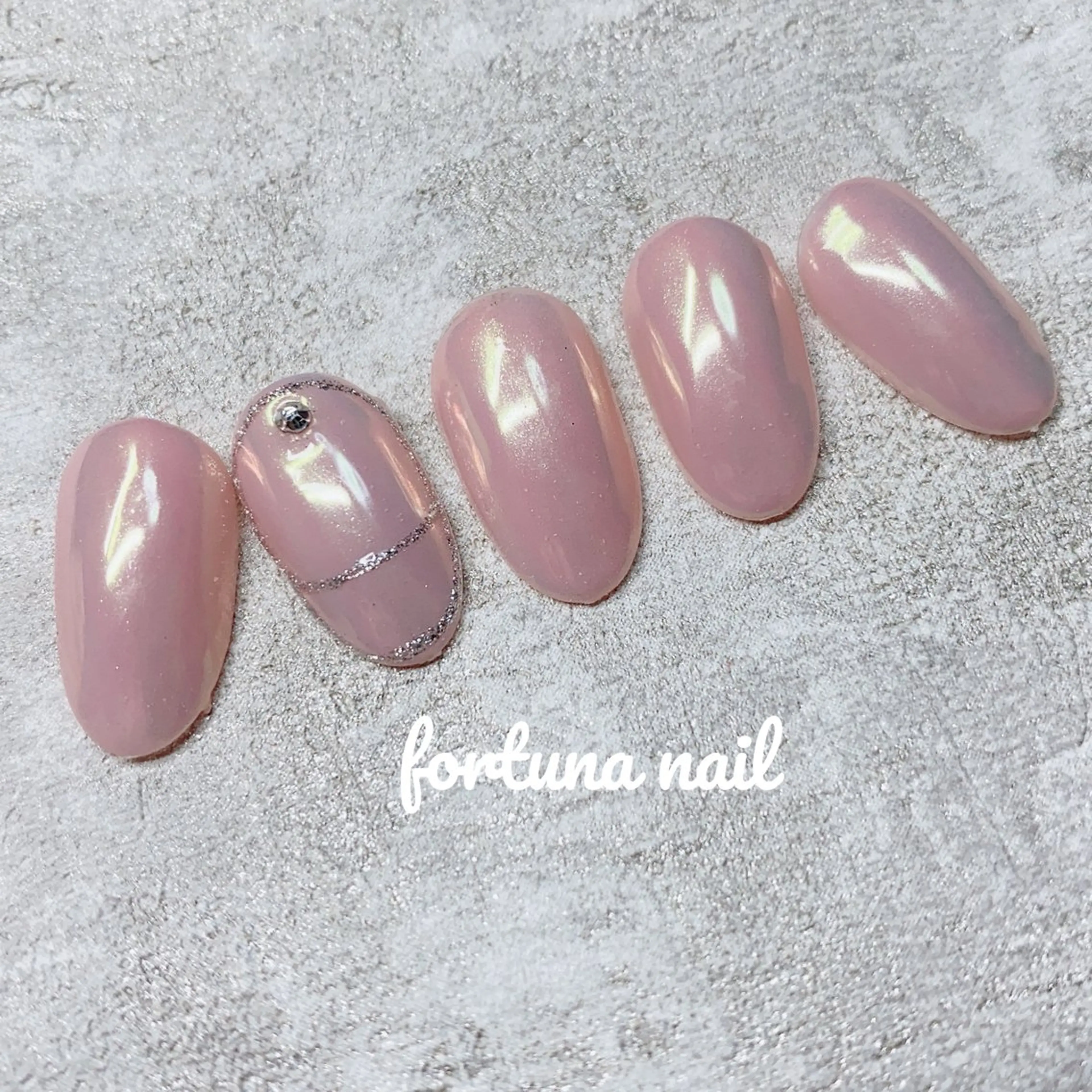 ネイル ハンドネイル ハンドケア Nail •Head スパFortunaのネイルデザイン