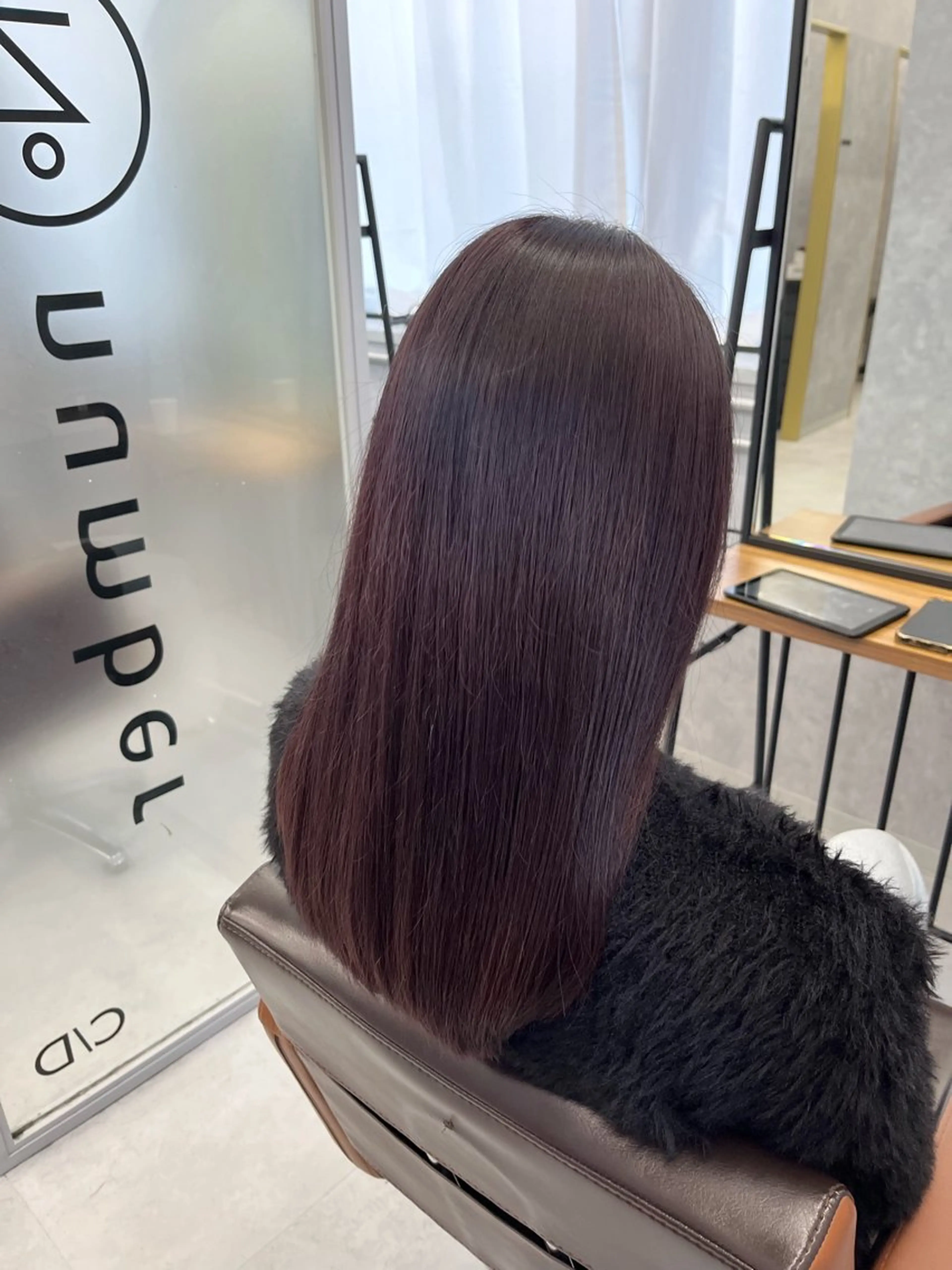 セミロング カラー ブリーチ パープルカラー カット ヘアカラー トリートメント yuri🌼 NUMBER 天王寺のヘアスタイル