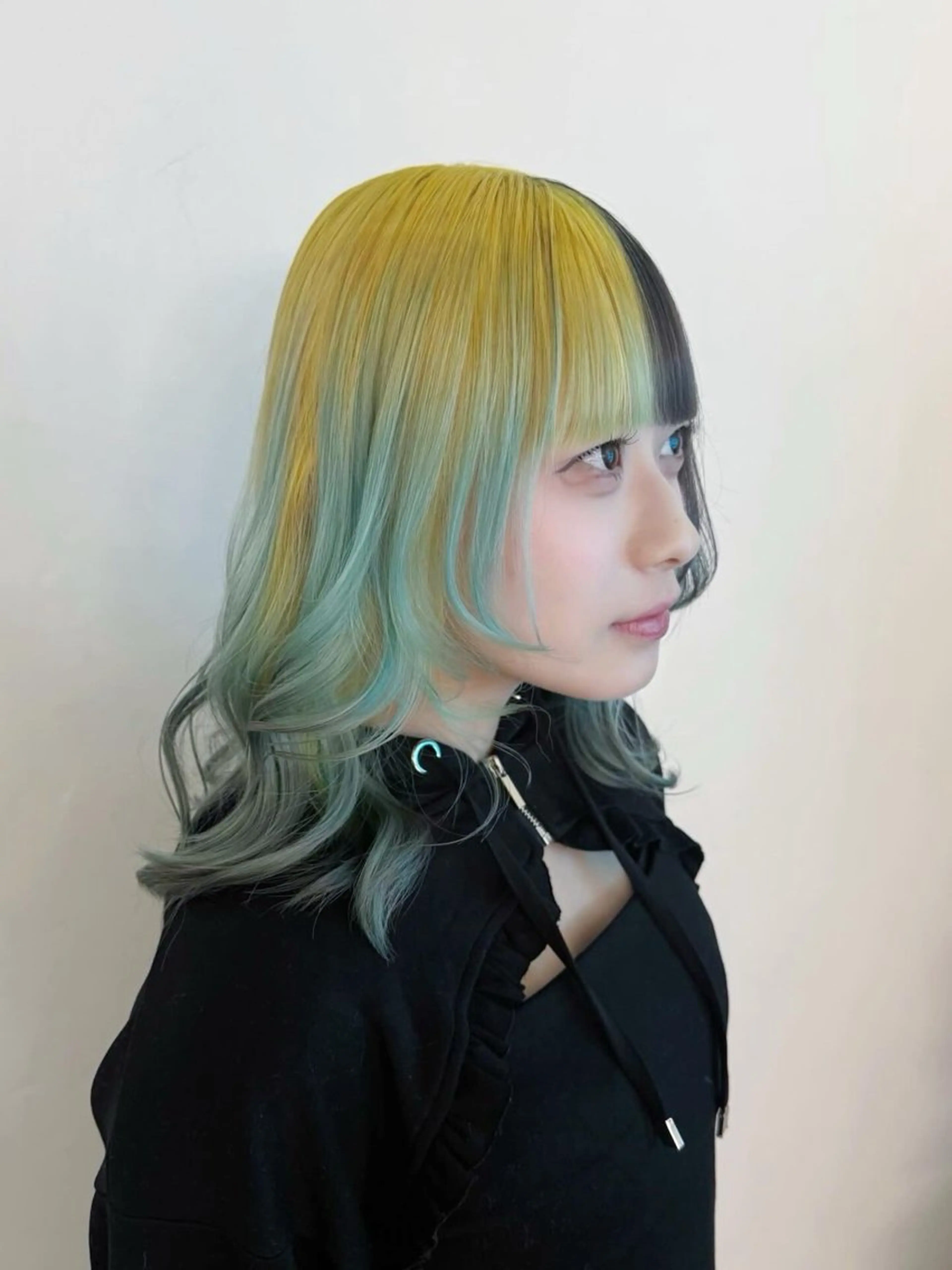 ロング カラー ハイトーン/デザイン 🪐·˚⌖MIHOのヘアスタイル