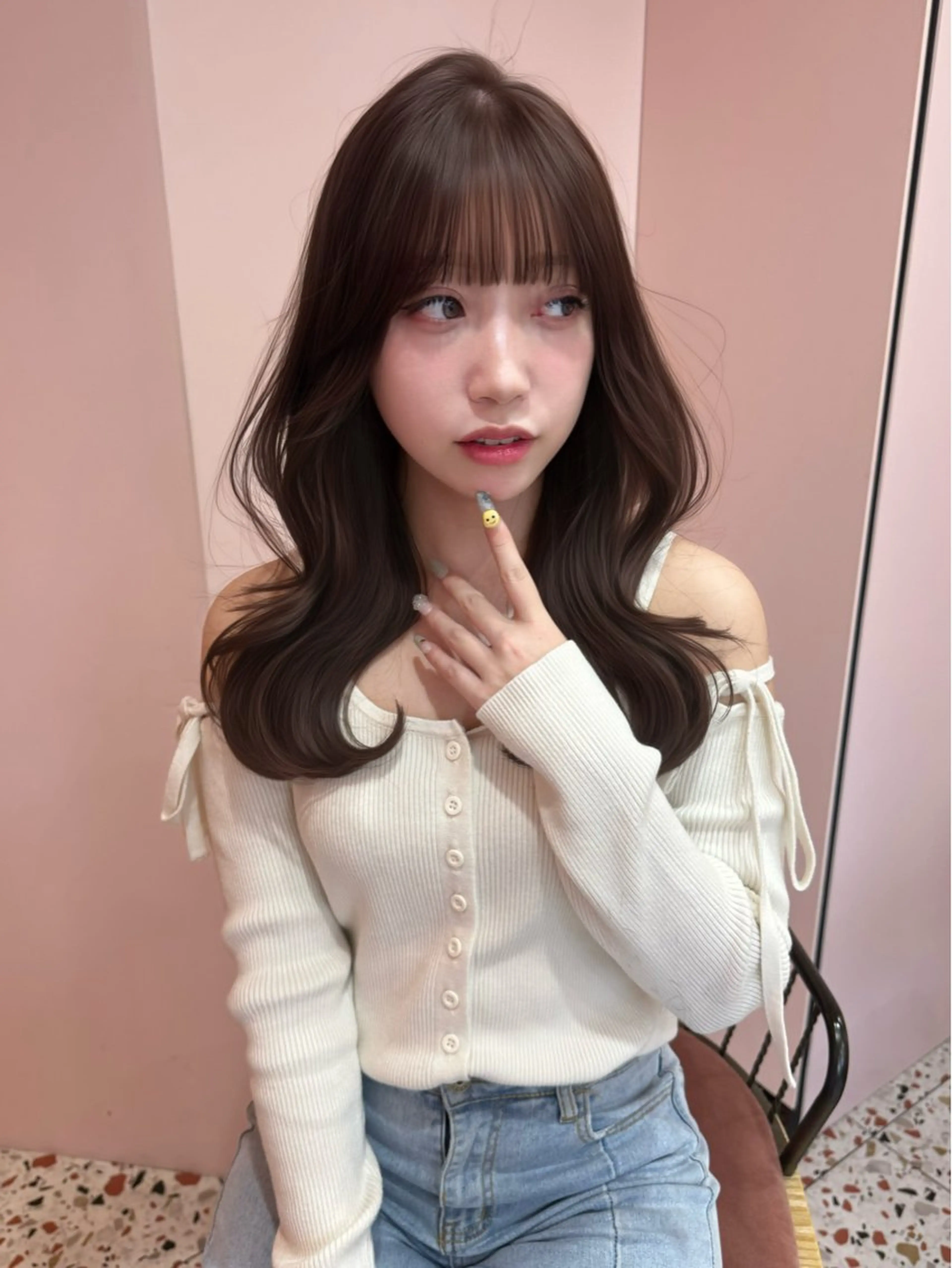 ロング 切りっぱなしボブ チョコレートブラウン ボブ くびれヘア 韓国風ヘア カット ヘアカラー トリートメント 顔周り/透明感カラー REINA𓍯のヘアスタイル