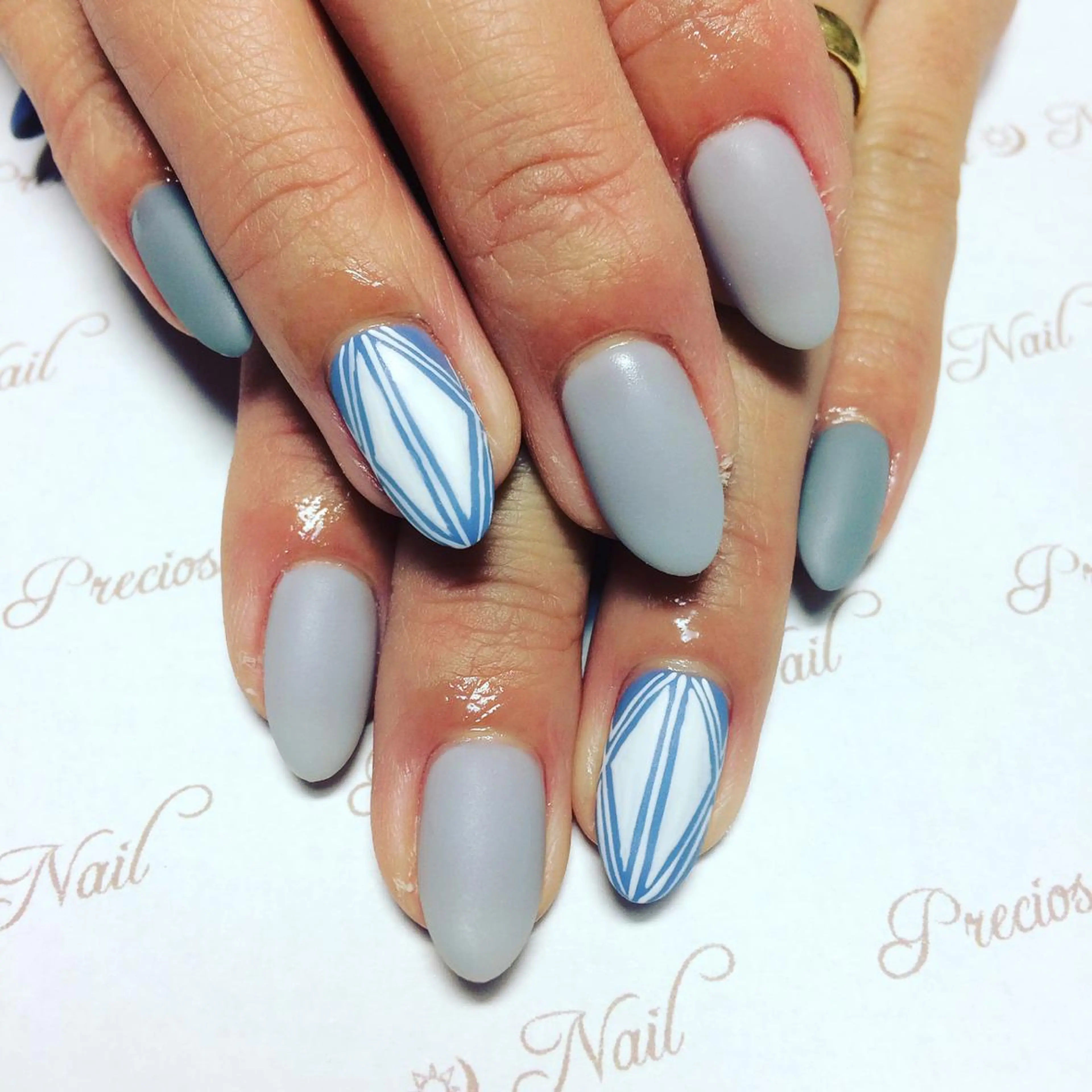 ネイル preciosa.nail所属・久場 晴美のネイルデザイン