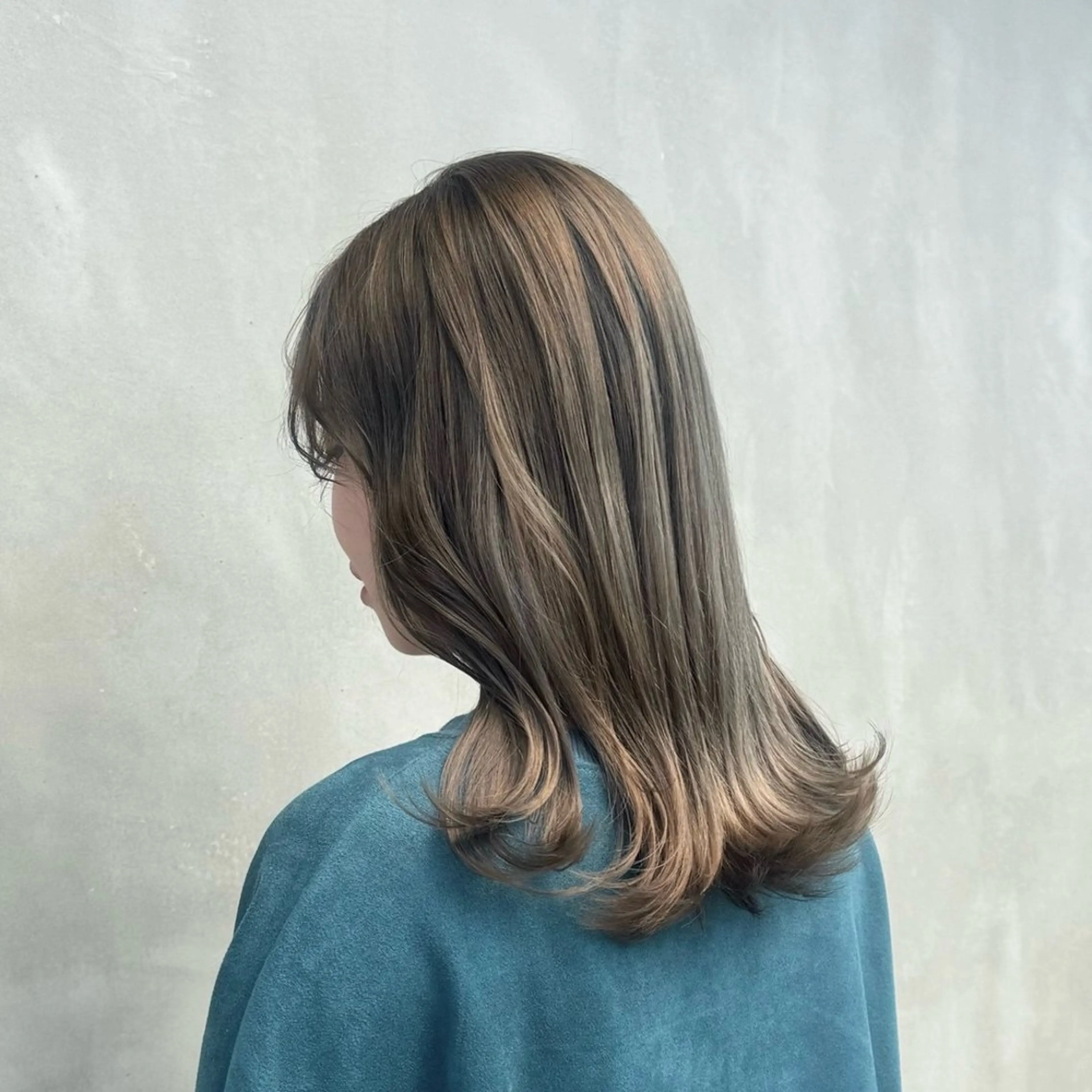 セミロング ヘアカラー 🧡丁寧さNo.① 🕊️白石恭丈🧡のヘアスタイル