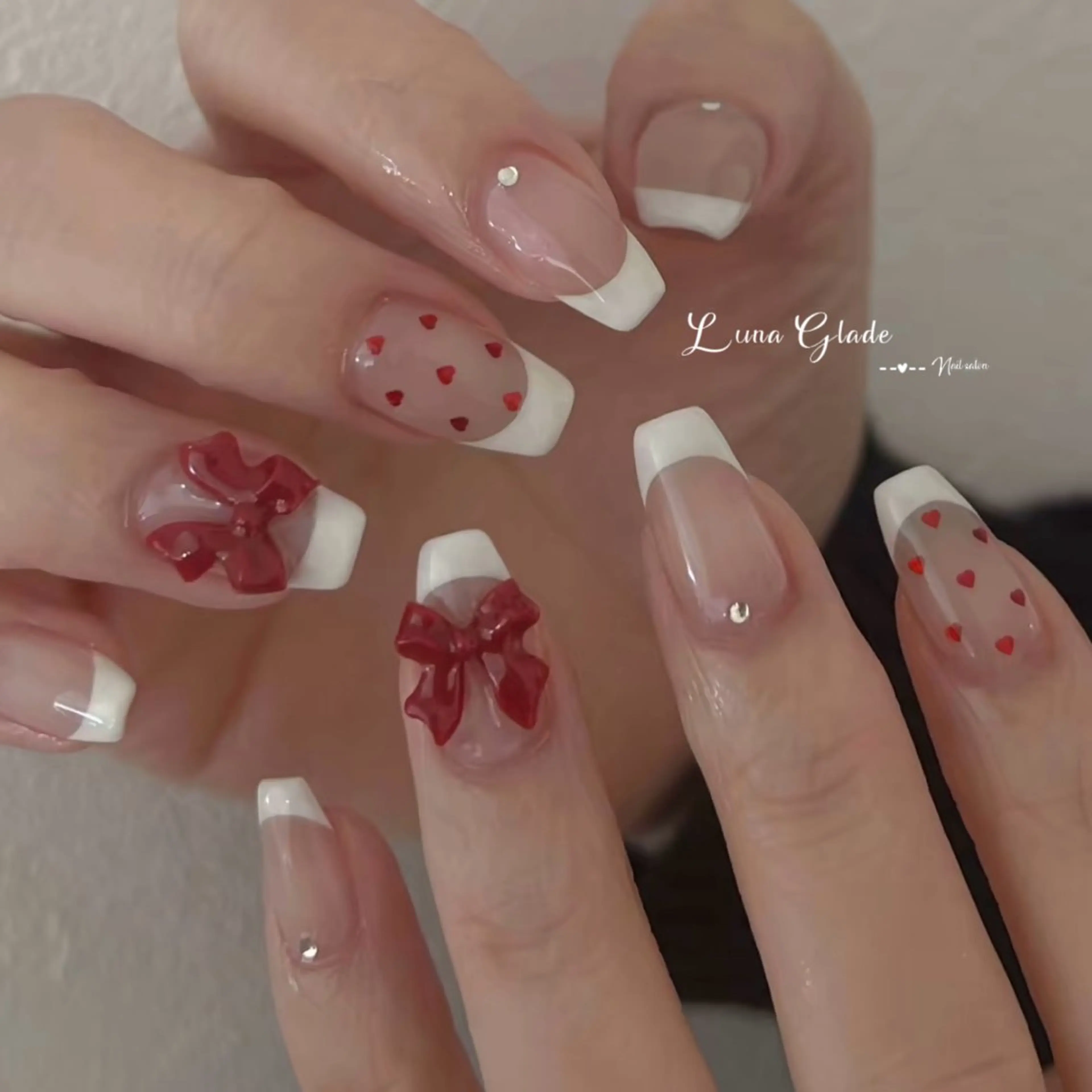 ネイル ハンドネイル Luna Gladeのネイルデザイン