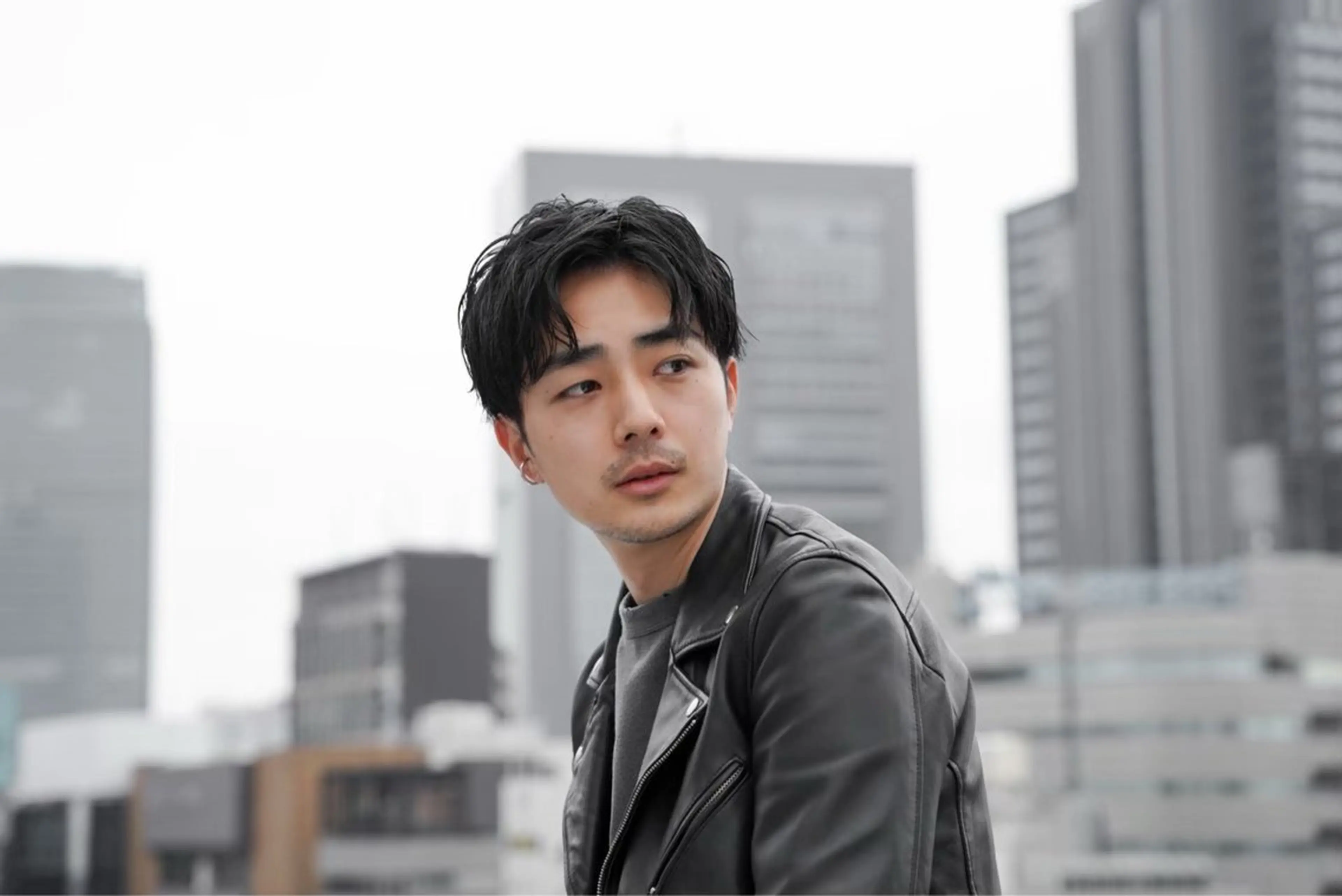 パーマ 経田 偉央のヘアスタイル