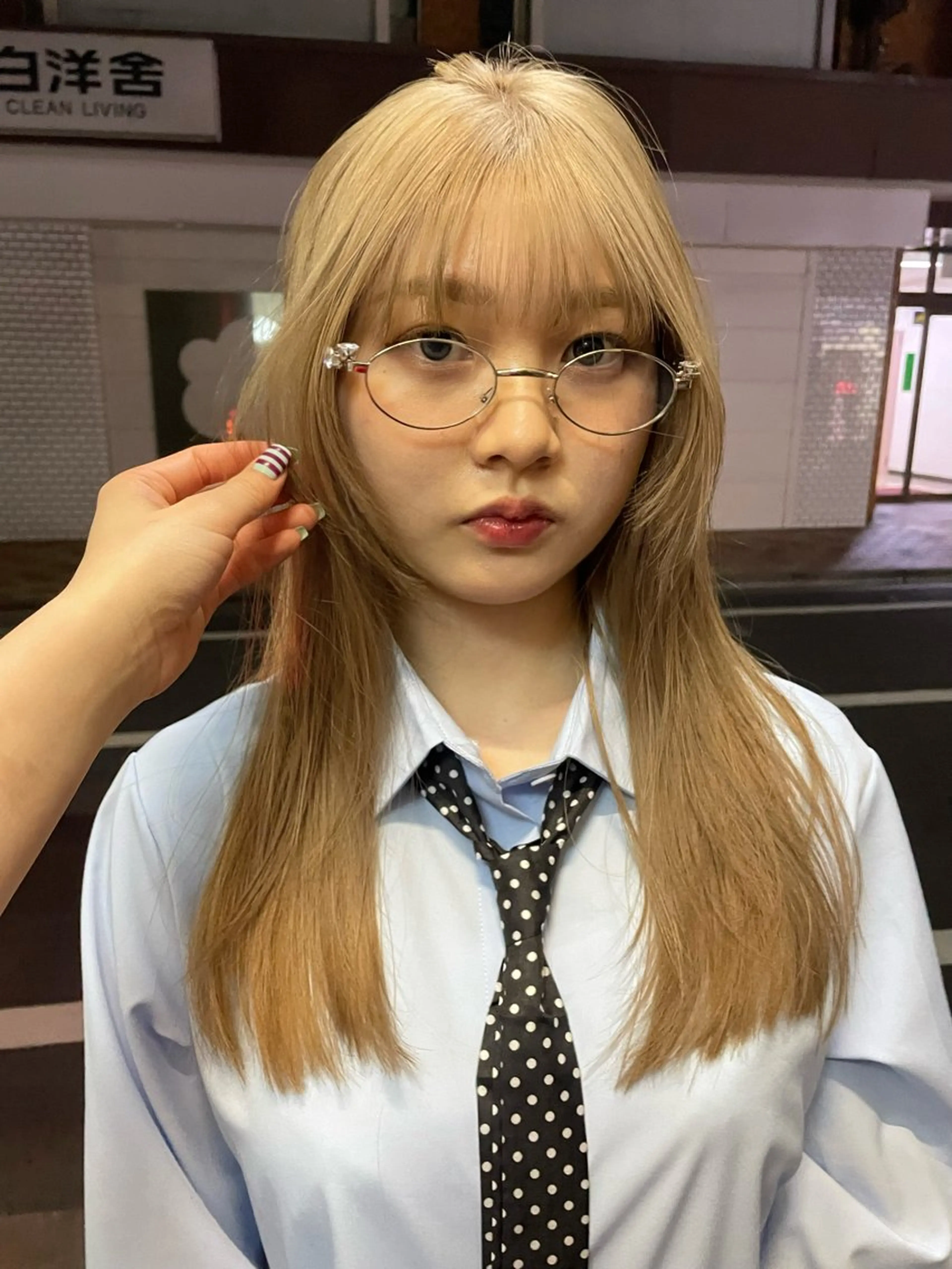 ロング ヘアカラー mio /ハイトーンのヘアスタイル