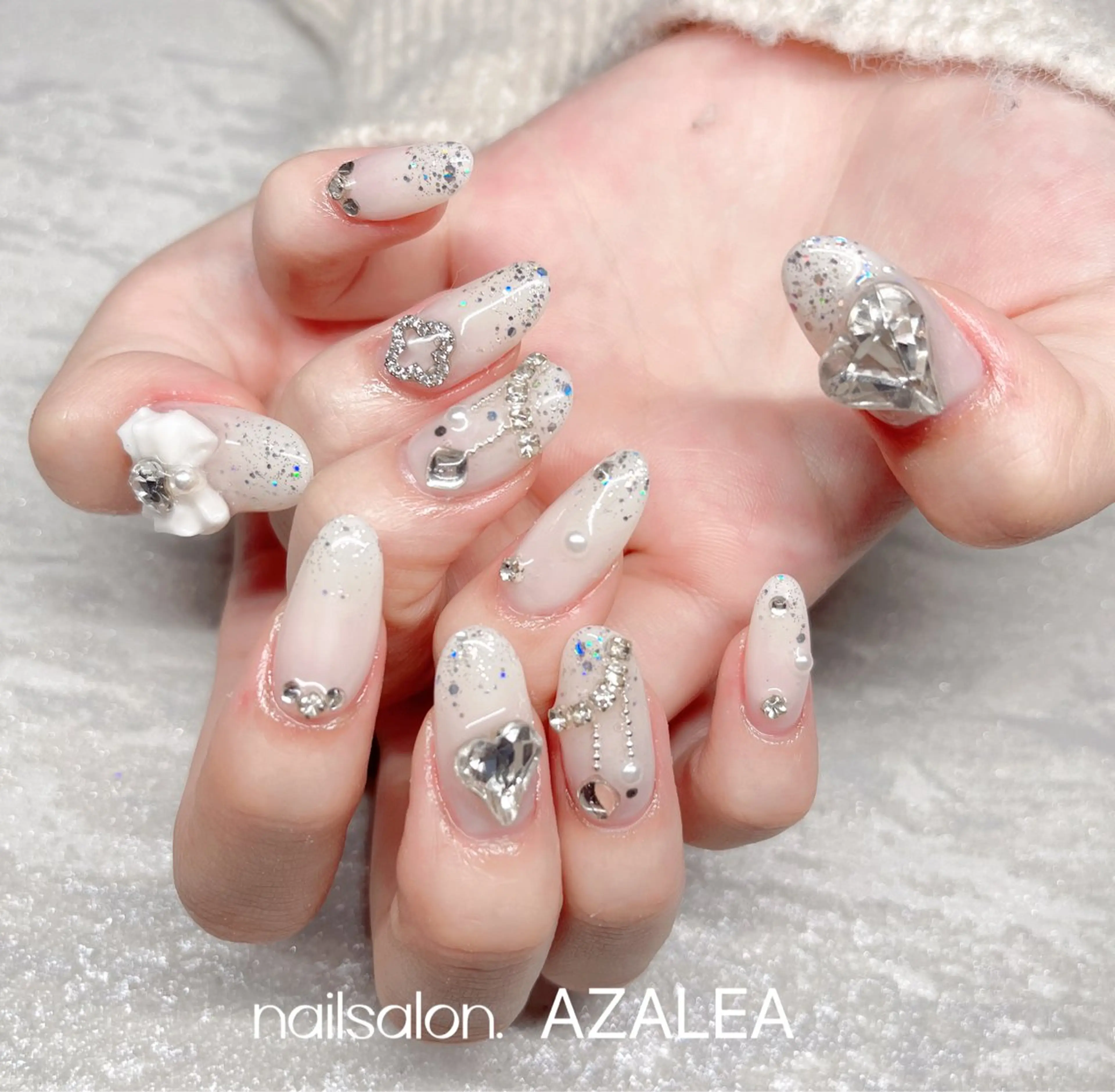 ネイル ハンドネイル R inのネイルデザイン