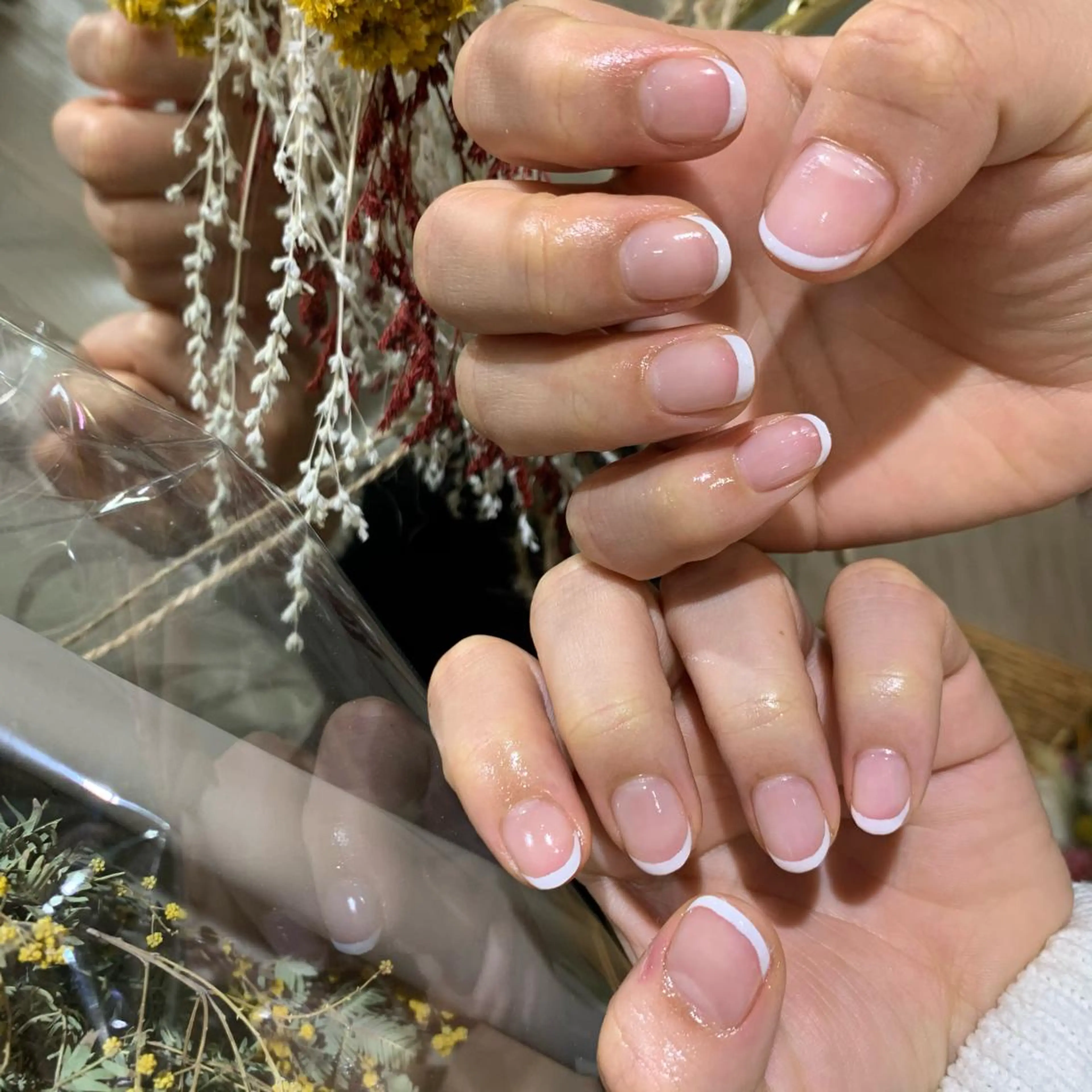 ネイル フレンチネイル ハンドネイル 《ニュアンスネイル》 risaのネイルデザイン