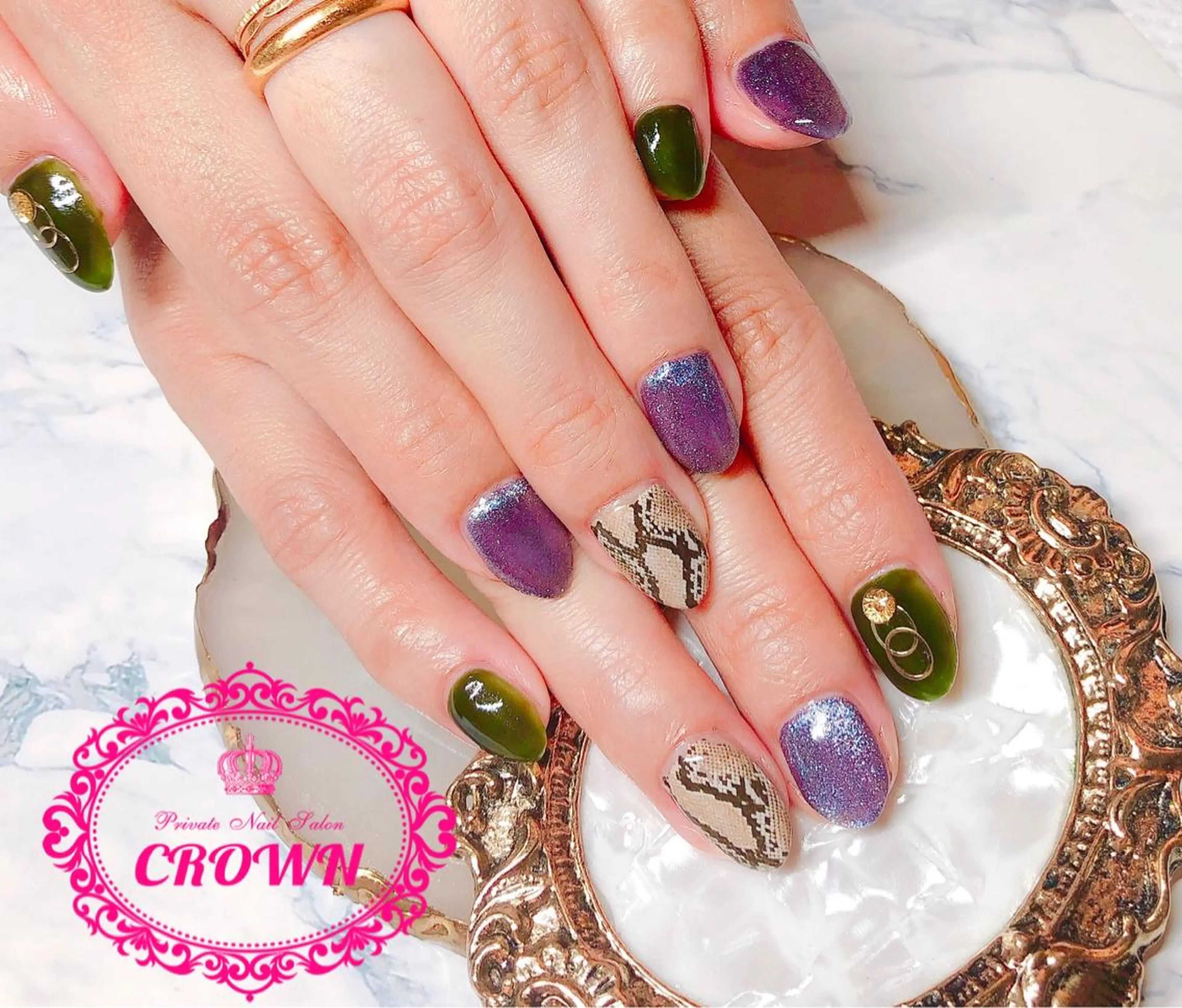 ネイル CROWN プライベートサロンのネイルデザイン