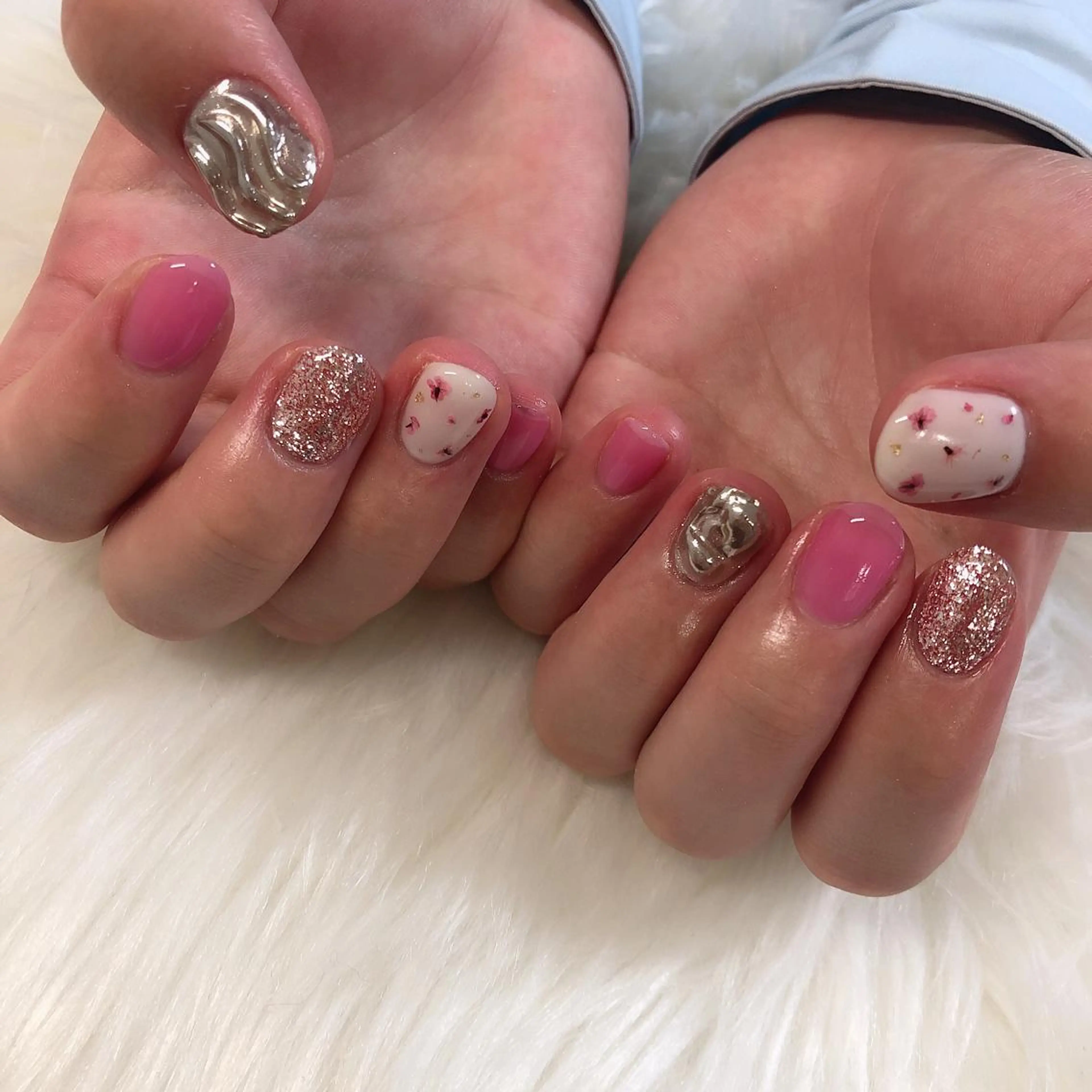 ネイル ハンドネイル 西岡 杏のネイルデザイン