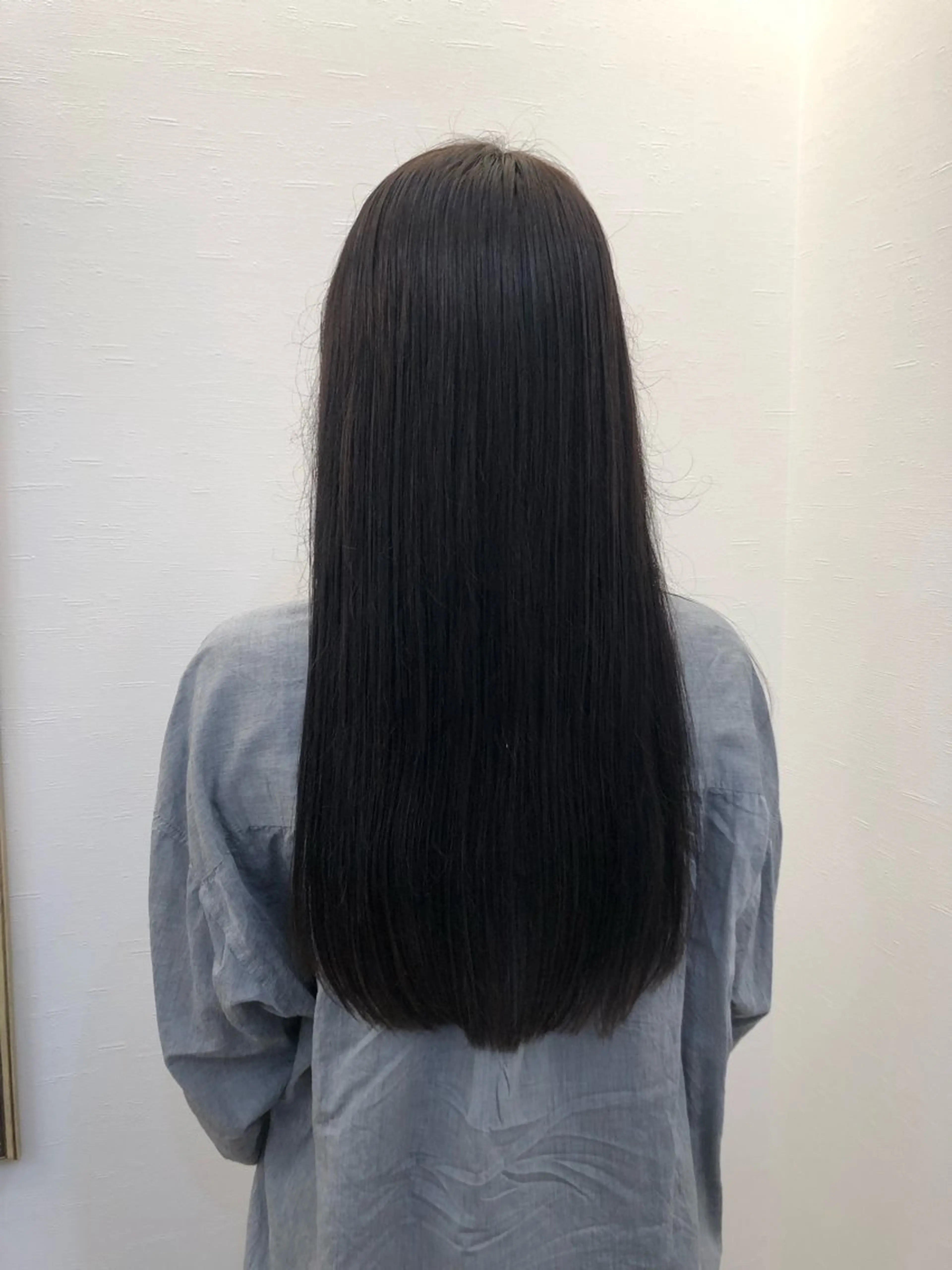 ロング ツノガイ エリのヘアスタイル