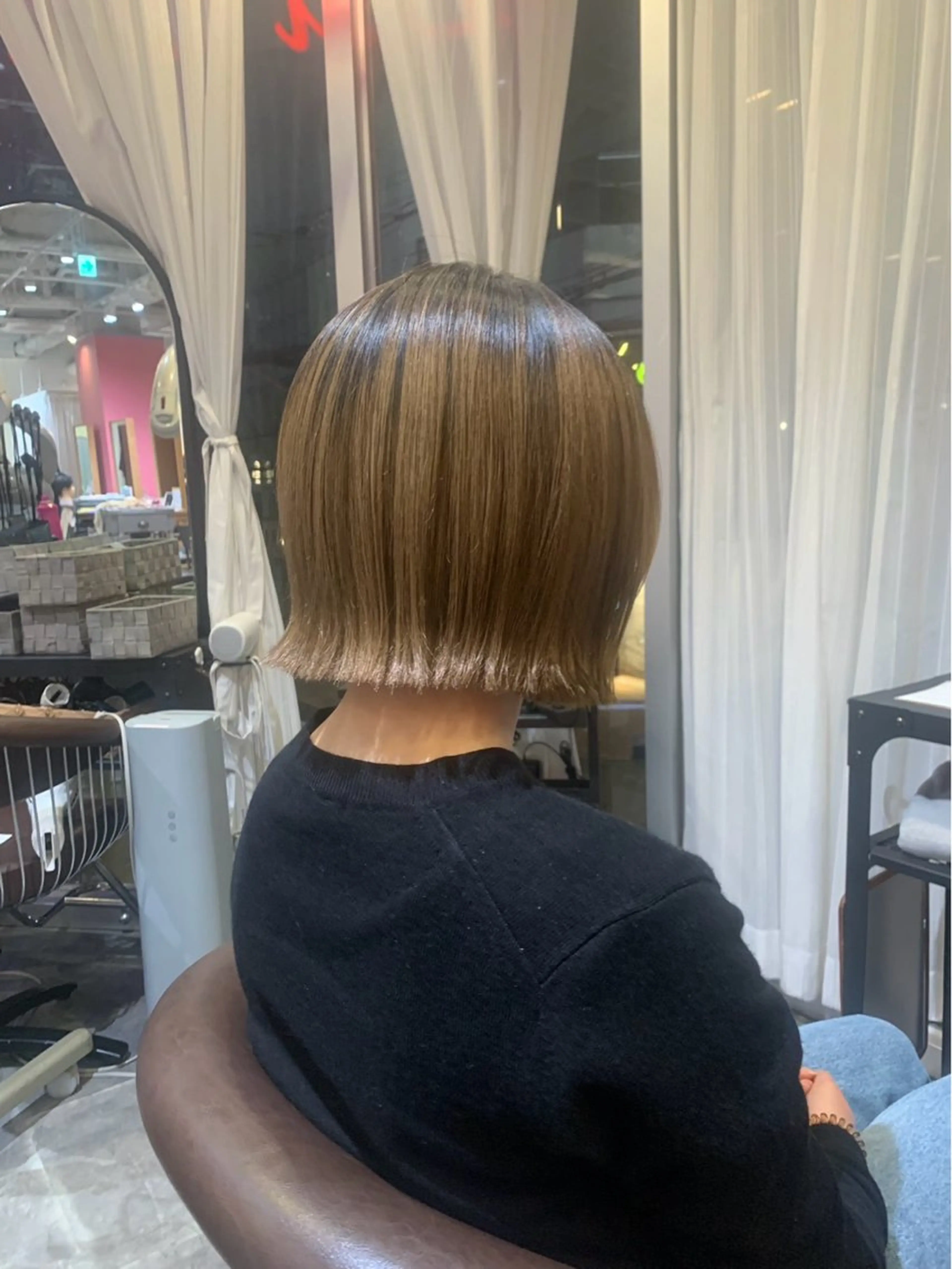 ミディアム labless MOEのヘアスタイル