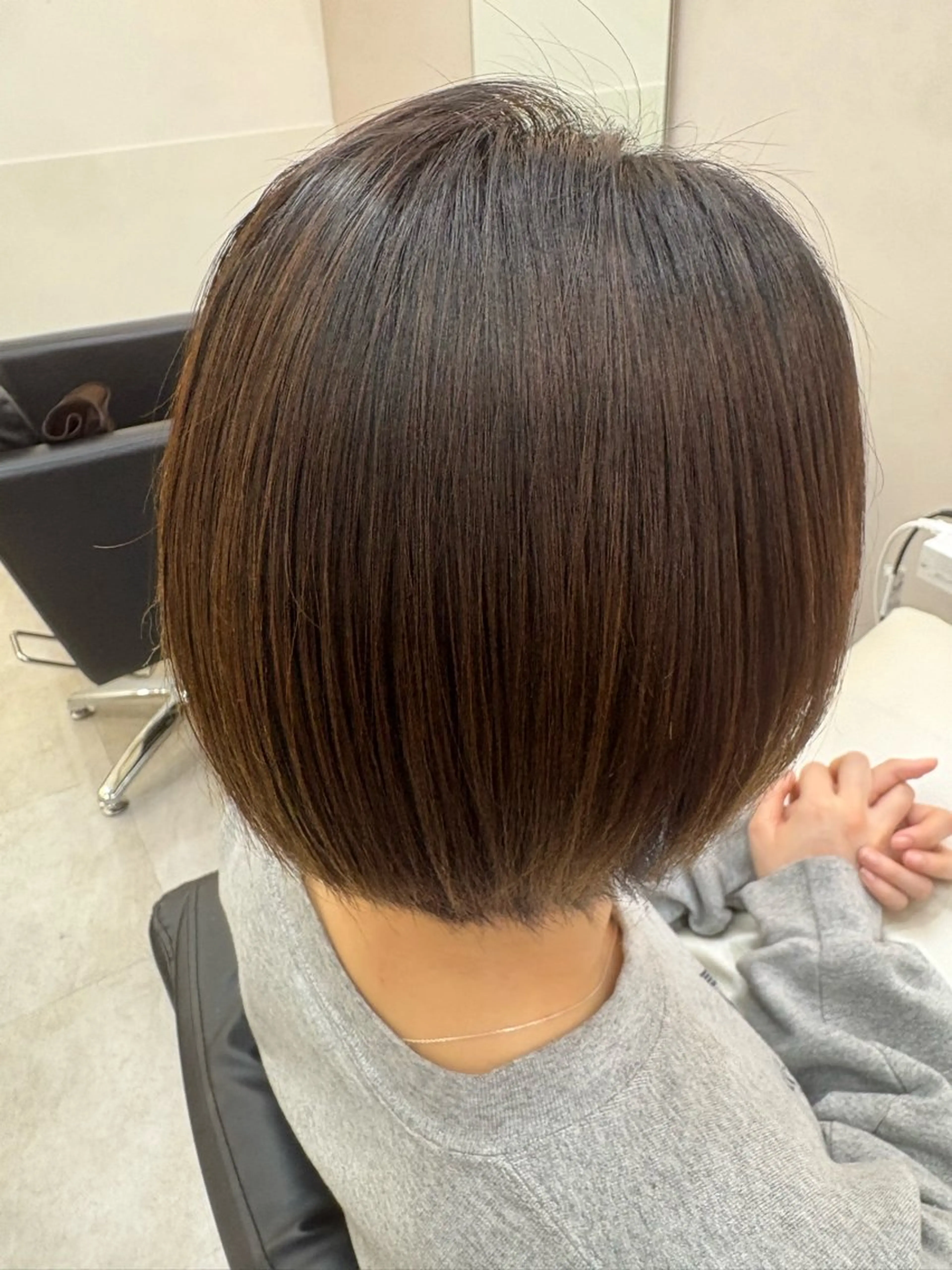 ショート カラー 縮毛矯正 冨江 弘貴のヘアスタイル