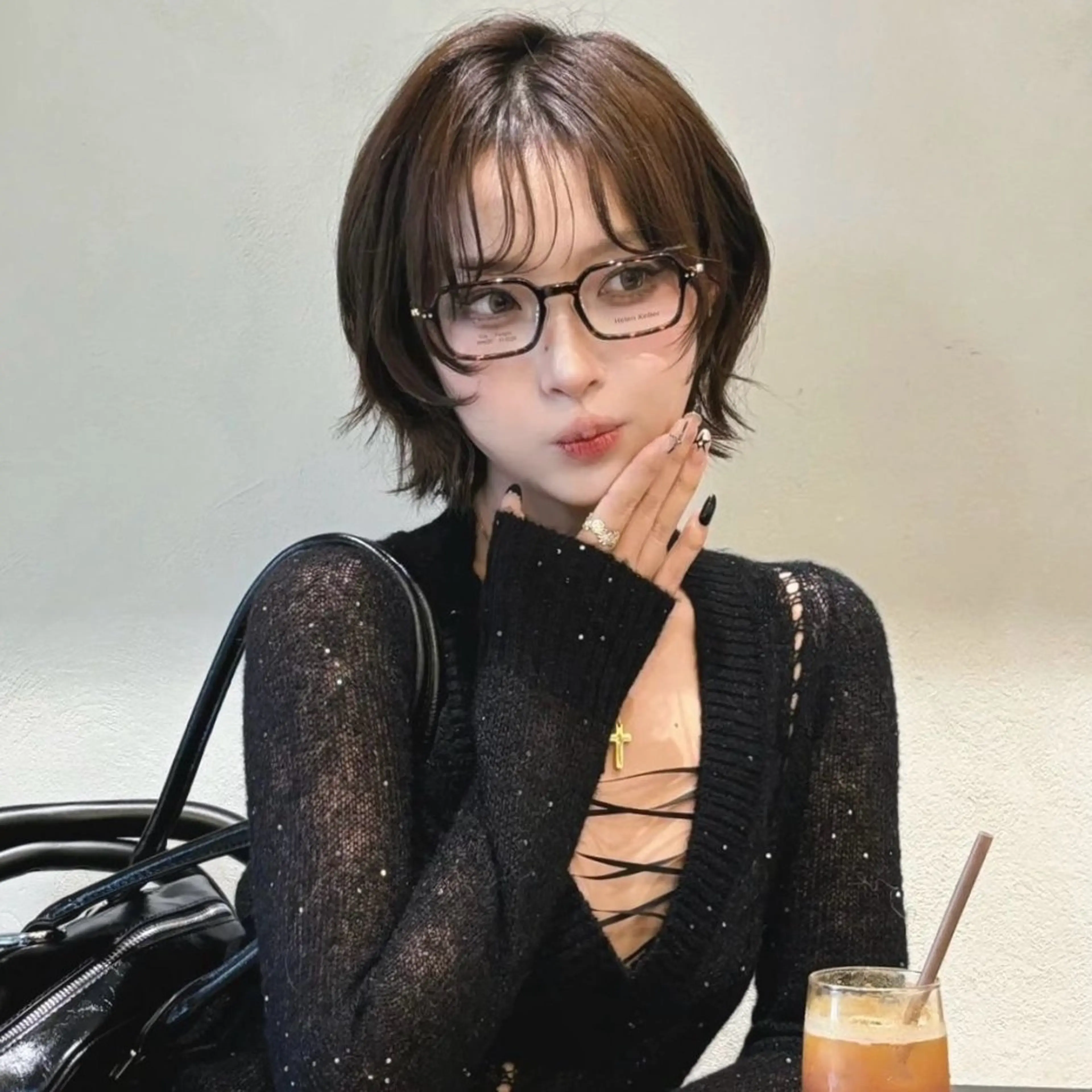 ショート カラー ベージュカラー 透明感カラー 顔まわりレイヤー 顔周りカット ハッシュカット カット ヘアカラー トリートメント nonoka オリーブ/レイヤーのヘアスタイル