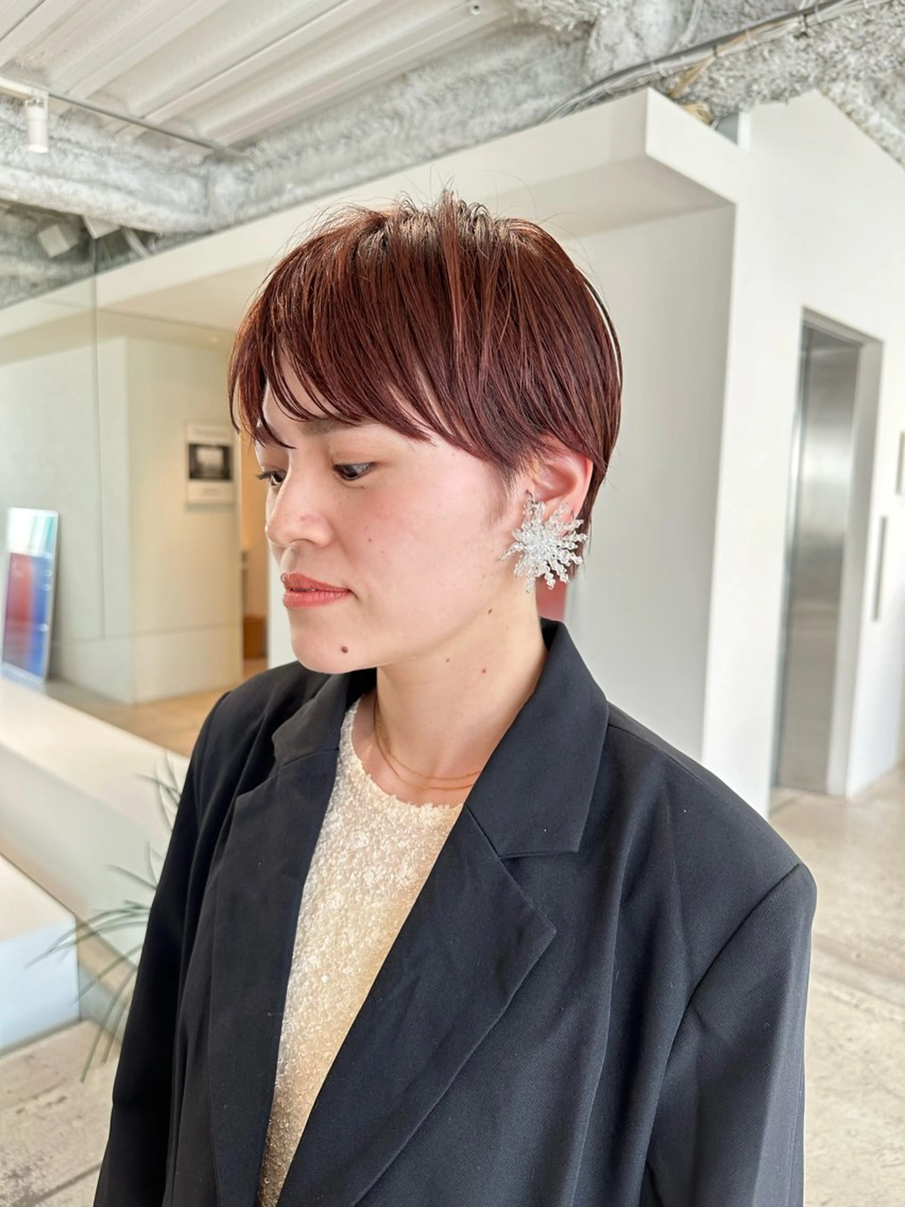 ショート ショートヘア 宇佐美佳／美髪 ストレート/縮毛矯正のヘアスタイル