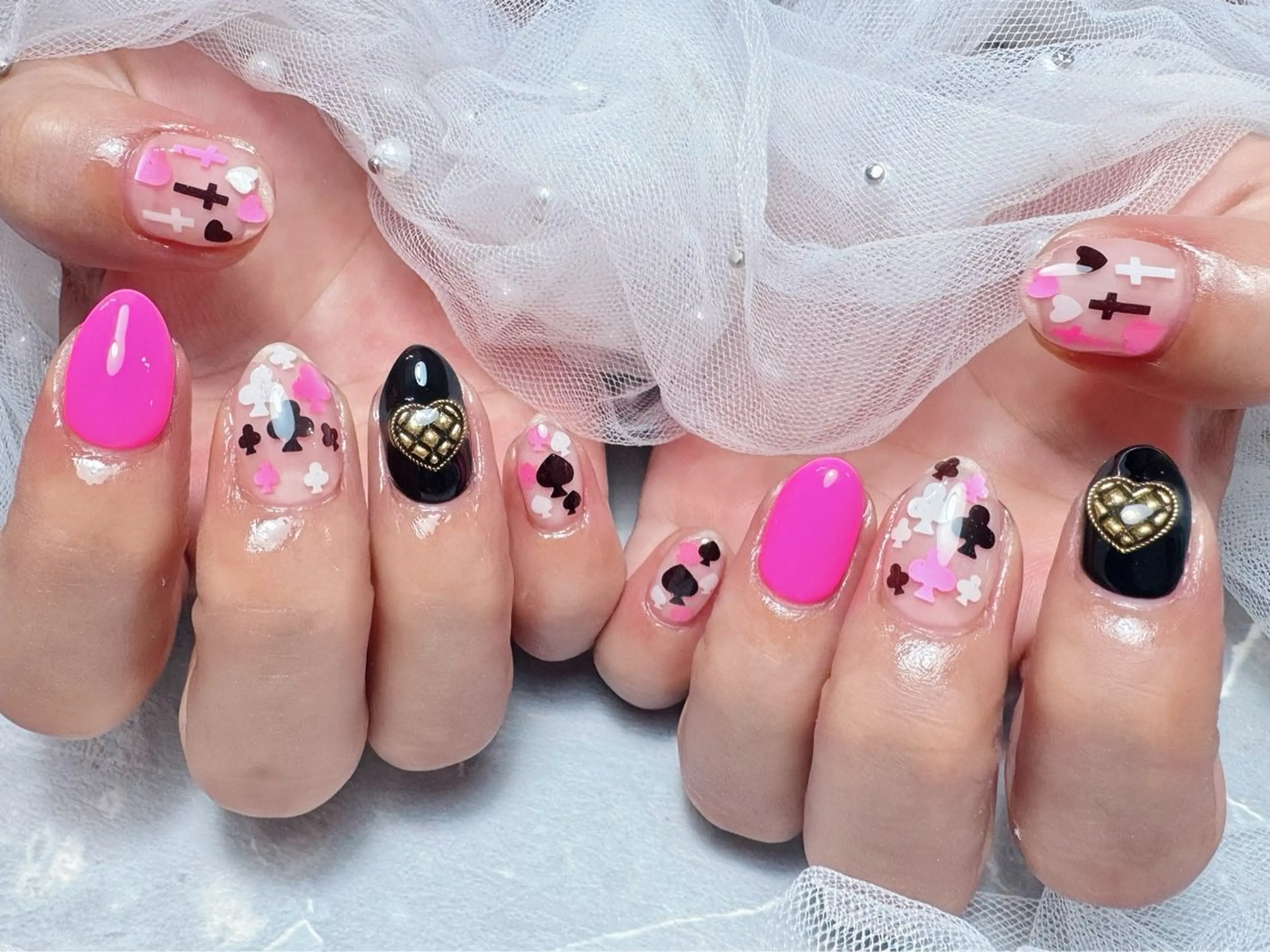 ネイル ハンドネイル マジックミラー所属・マジック ミラーのネイルデザイン