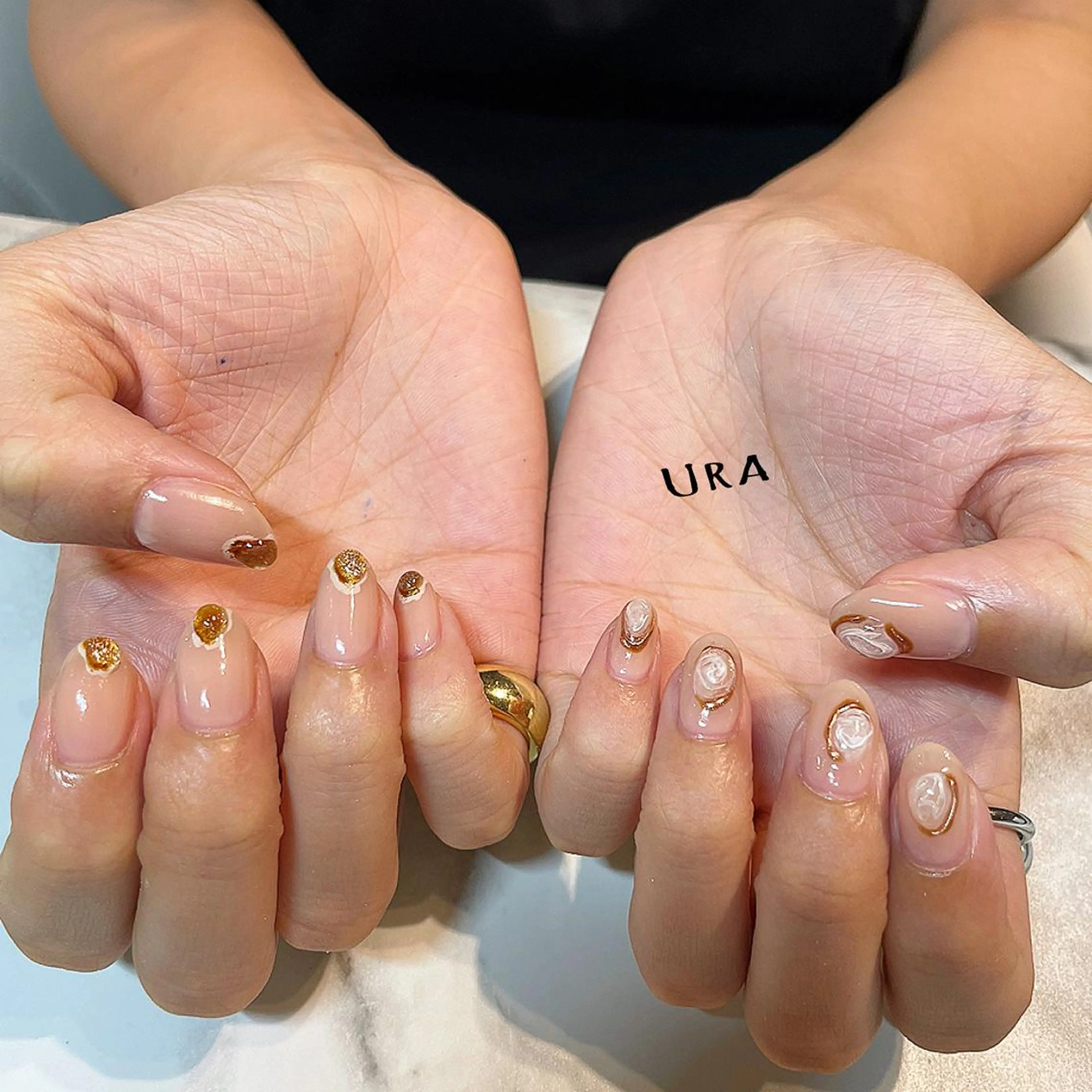 ネイル UrakoNail 《nail》のネイルデザイン