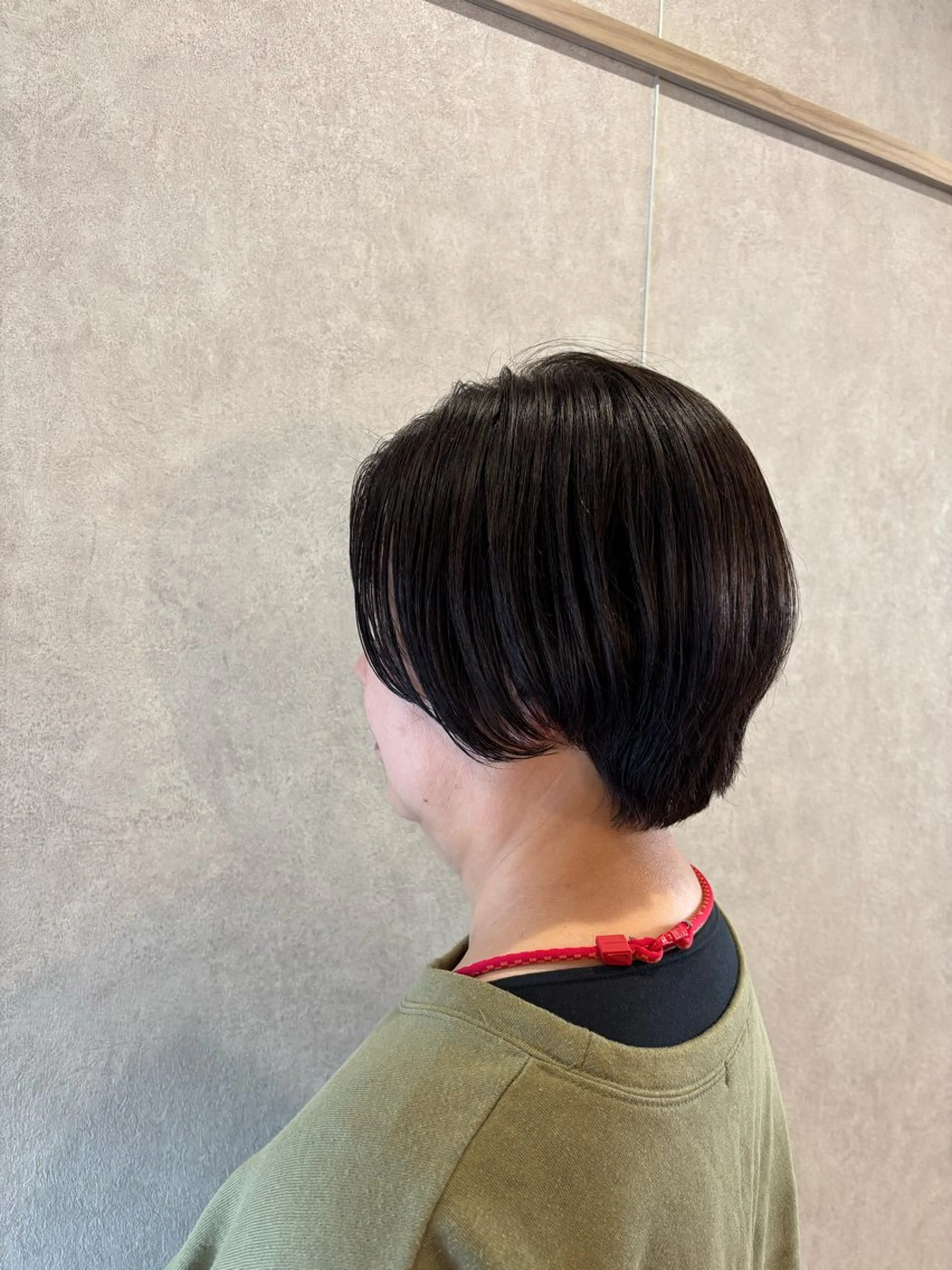 ショート soleil by ailes所属・Yunoka/切りっ ぱなし/顔まわりのヘアスタイル