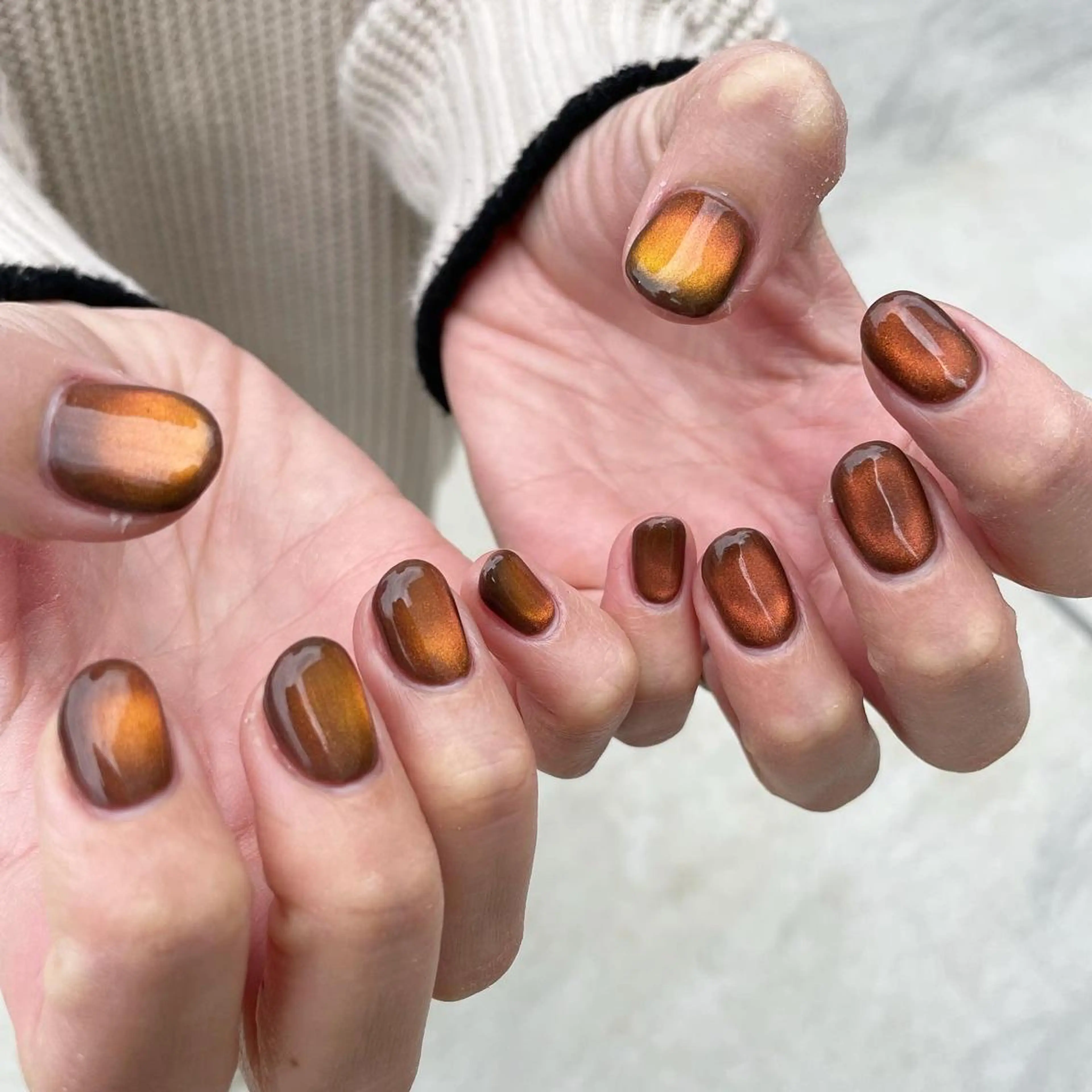 ネイル ブラウン マグネットネイル オレンジ ハンドネイル Sea  nail by emaのネイルデザイン