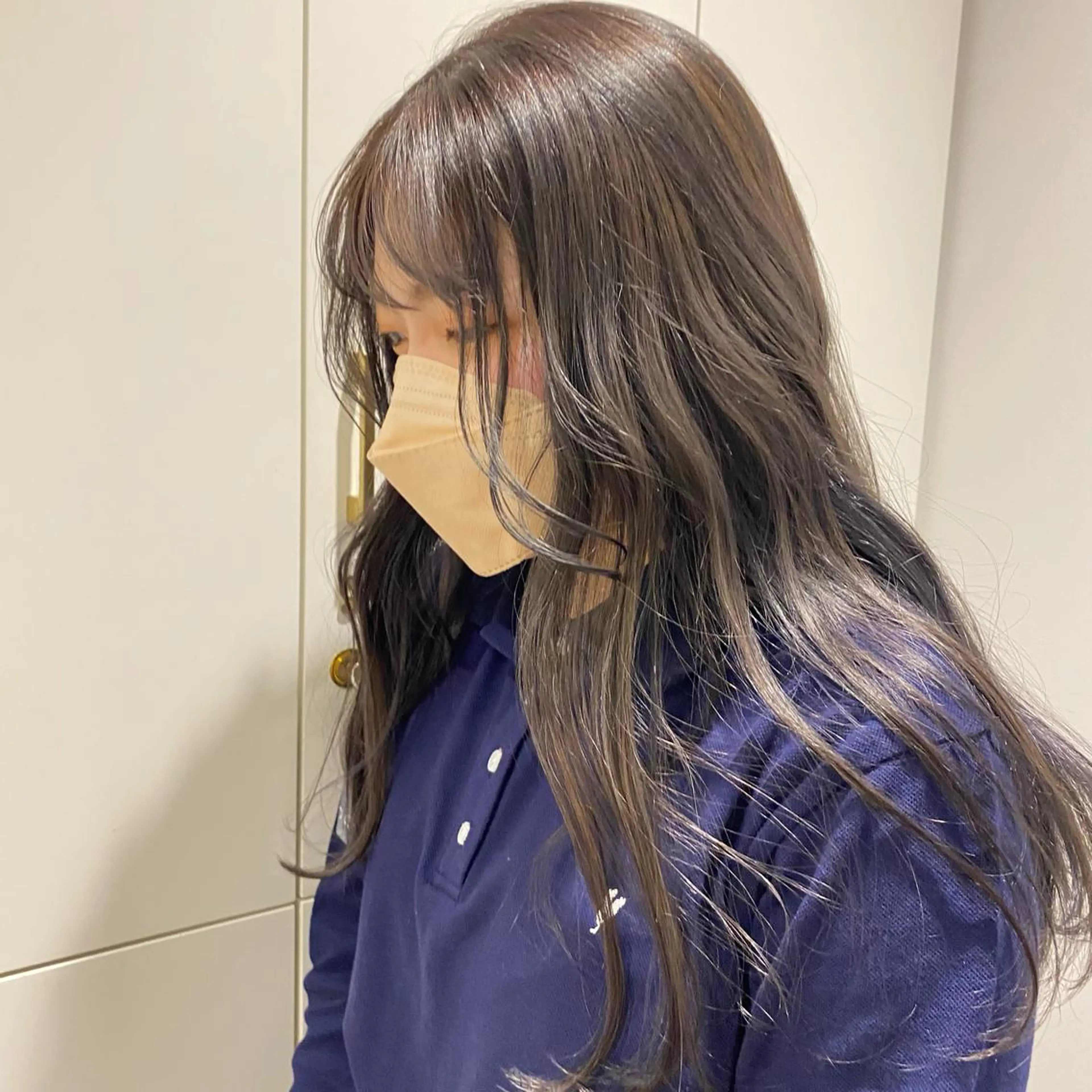 カラー グレージュ 増井 彩乃のヘアスタイル