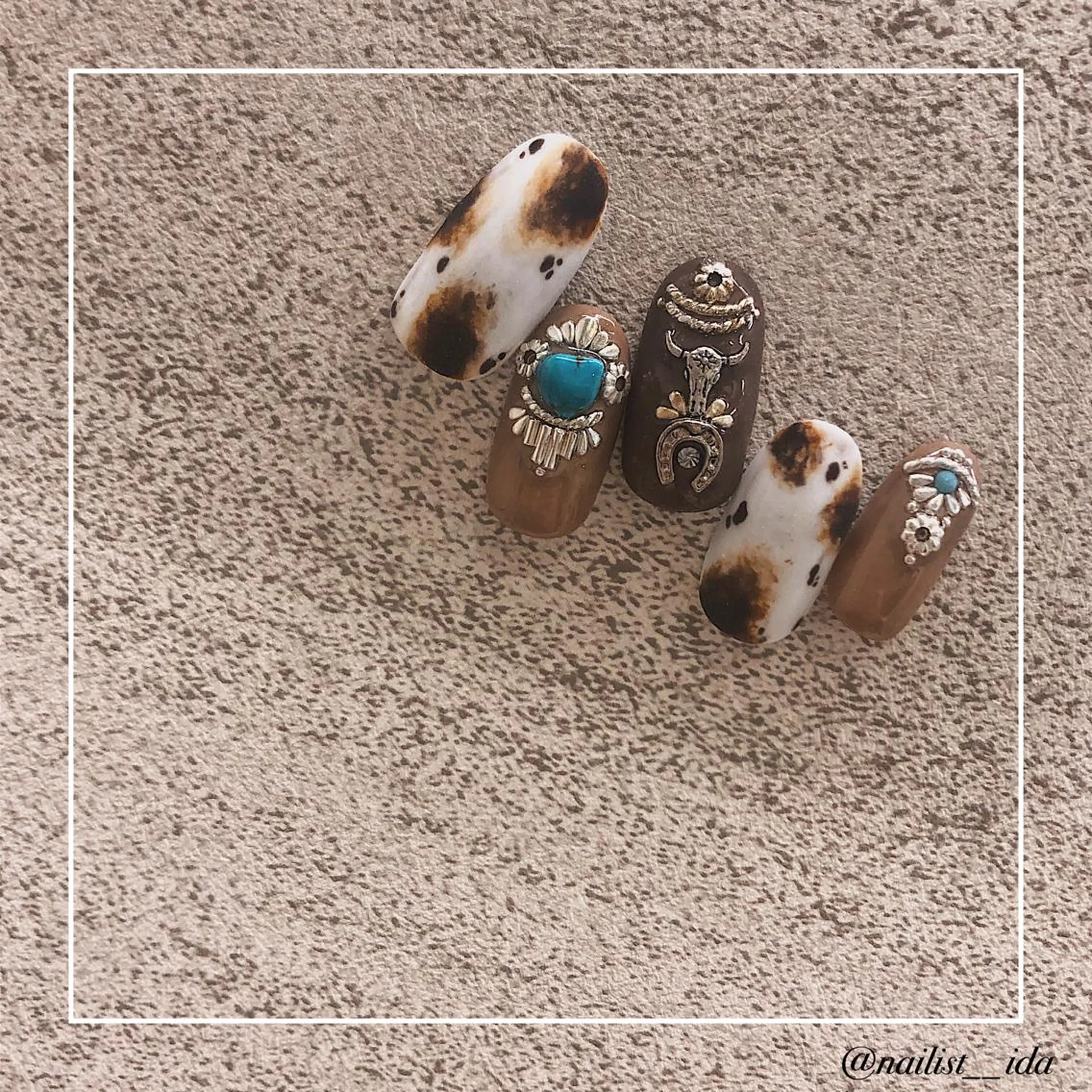 ネイル Arowa 伊田のネイルデザイン