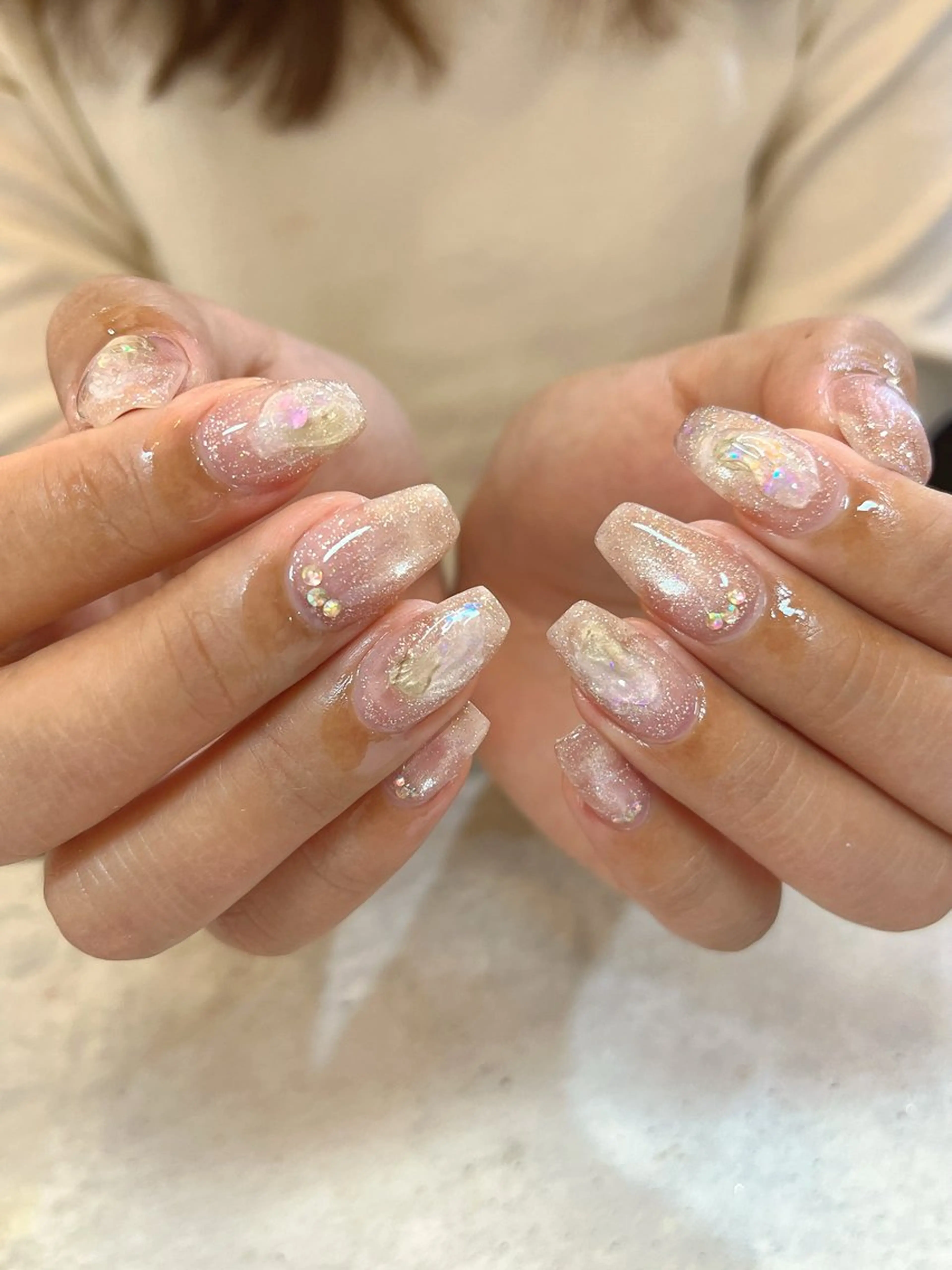 ネイル フラッシュネイル フラッシュマグ キラキラネイル マグネットネイル ニュアンスネイル ハンドネイル r.nailBY α 大阪福島区/岸本🧸のネイルデザイン