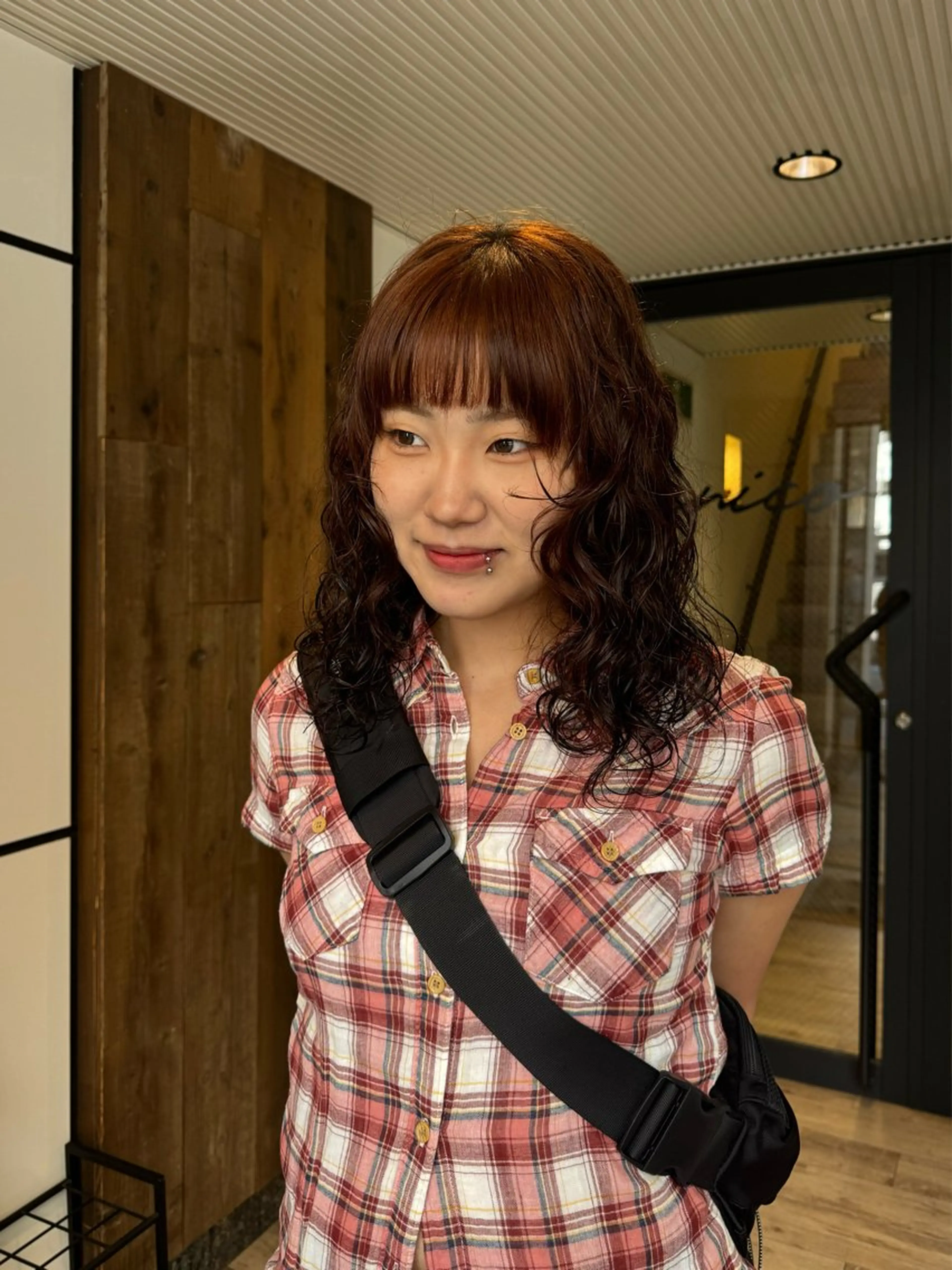 セミロング パーマ セミロングパーマ 内沼 恵留菜のヘアスタイル