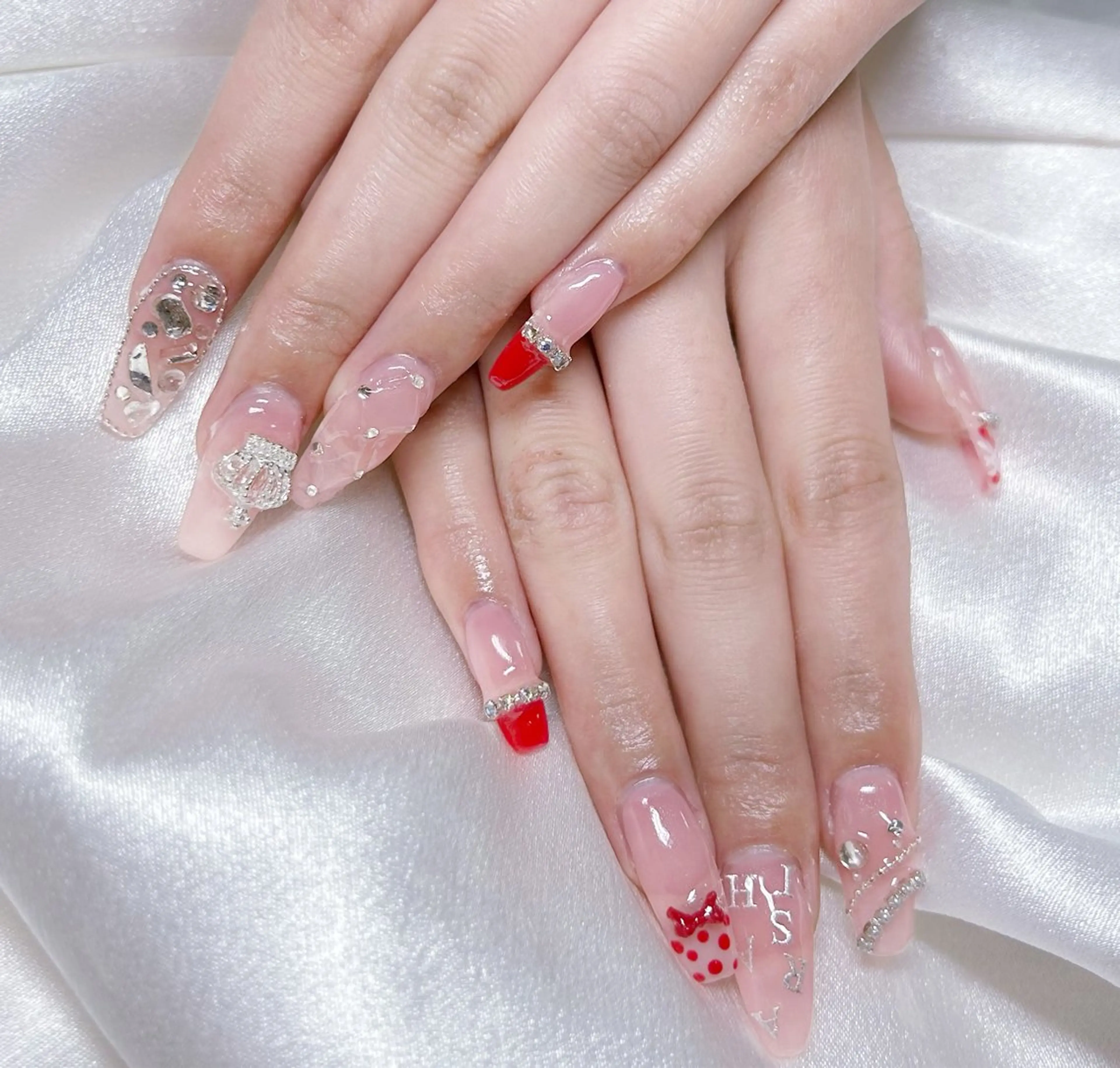 ネイル ハンドネイル コウ ヨウのネイルデザイン