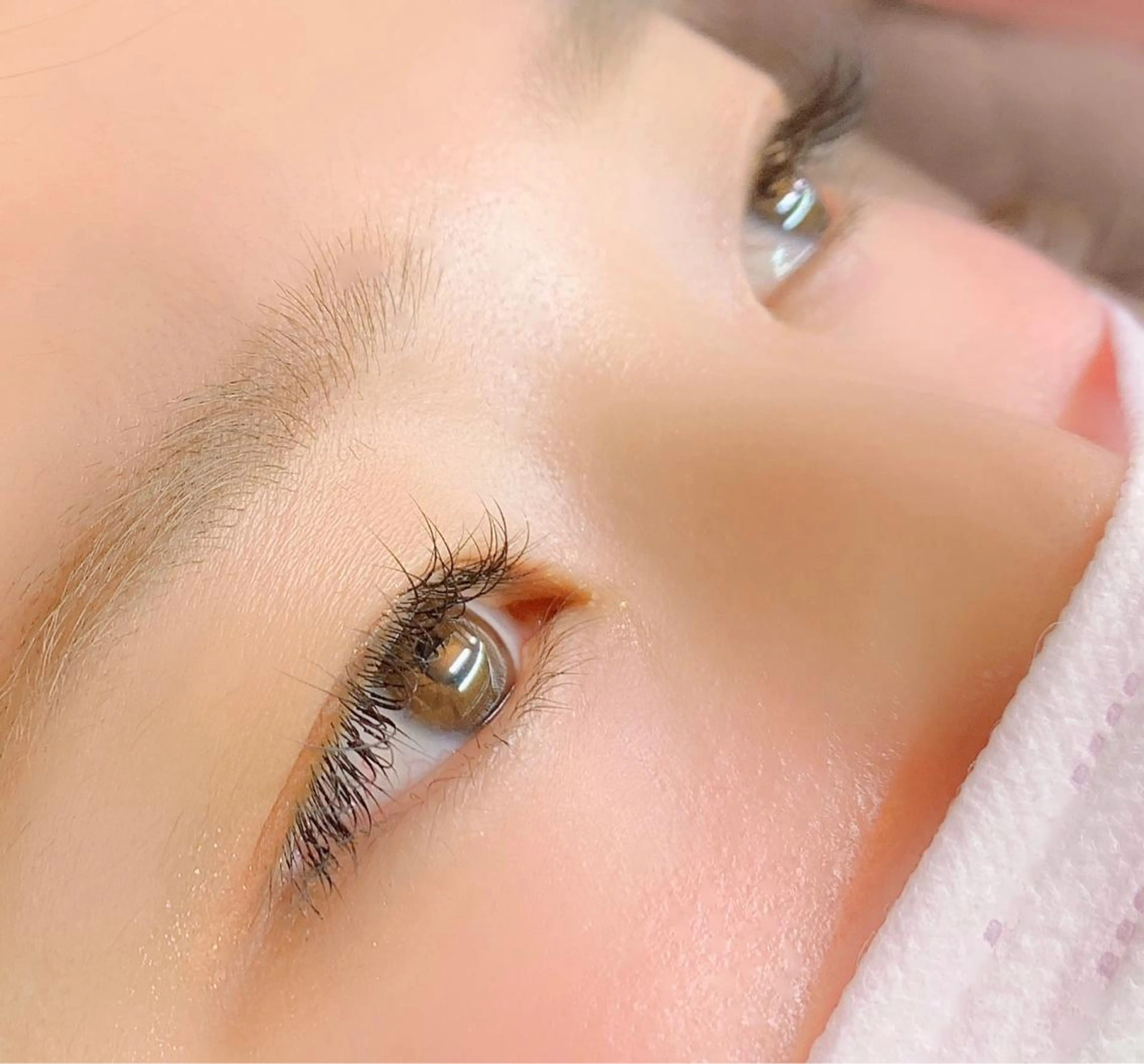 マツエク・マツパ 中野 里咲のヘアスタイル