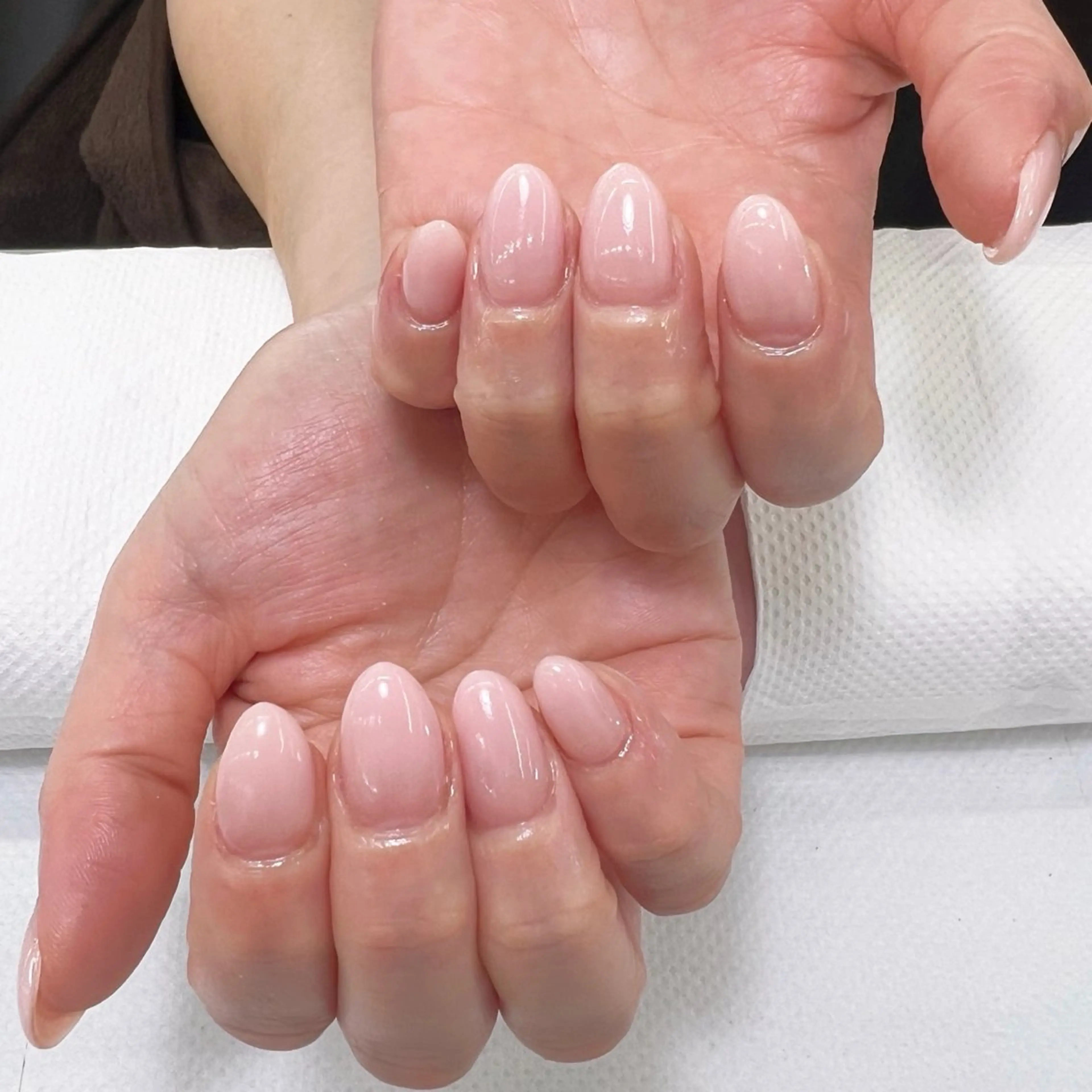 ネイル グラデーション ハンドネイル MAXKELLY梅田 くろだ🧸౨ৎのネイルデザイン