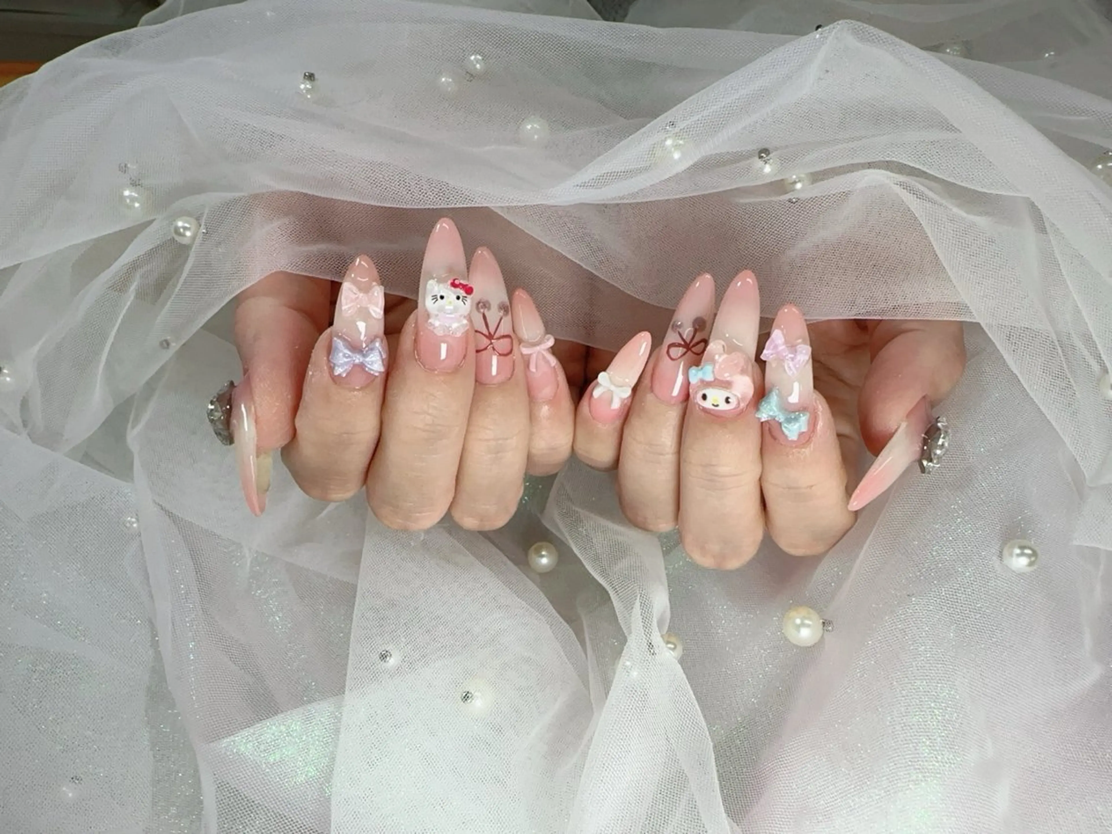 ネイル Hey🌈NAIL 長さ出し専門店のネイルデザイン