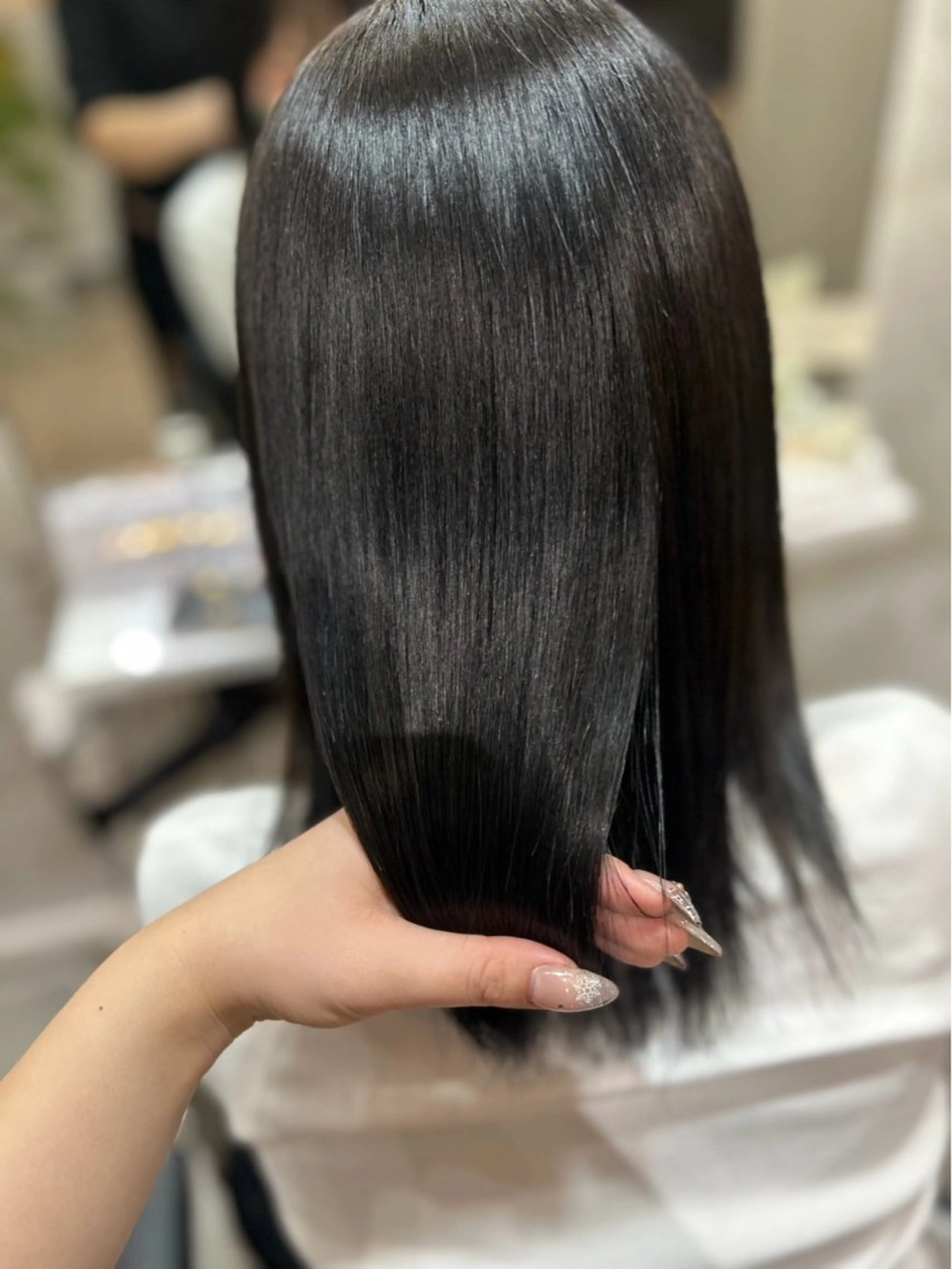 ミディアム 縮毛矯正 トリートメント 濱本 樹蘭のヘアスタイル