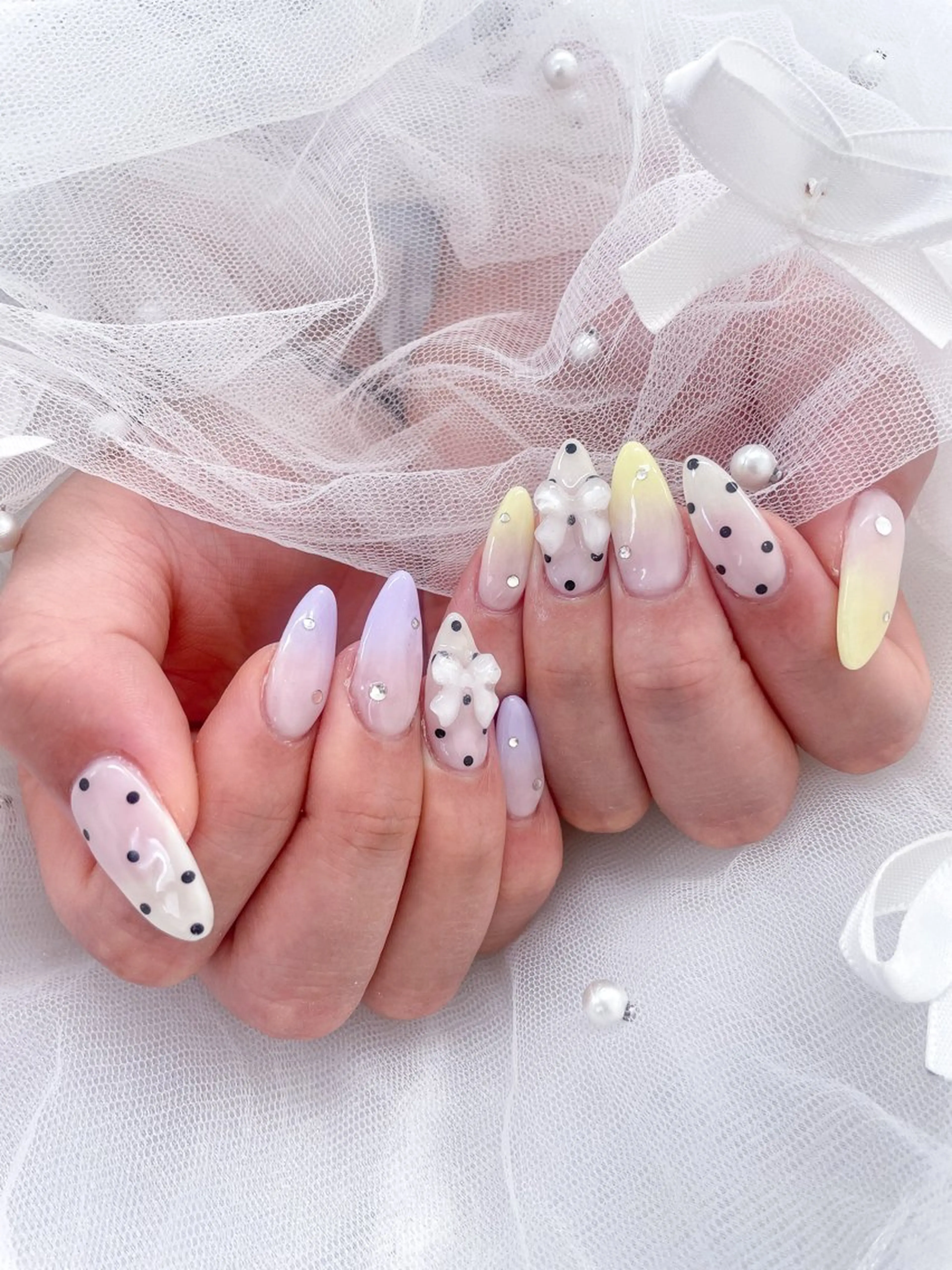 ネイル リボン ハンドネイル 五十嵐 美智のネイルデザイン