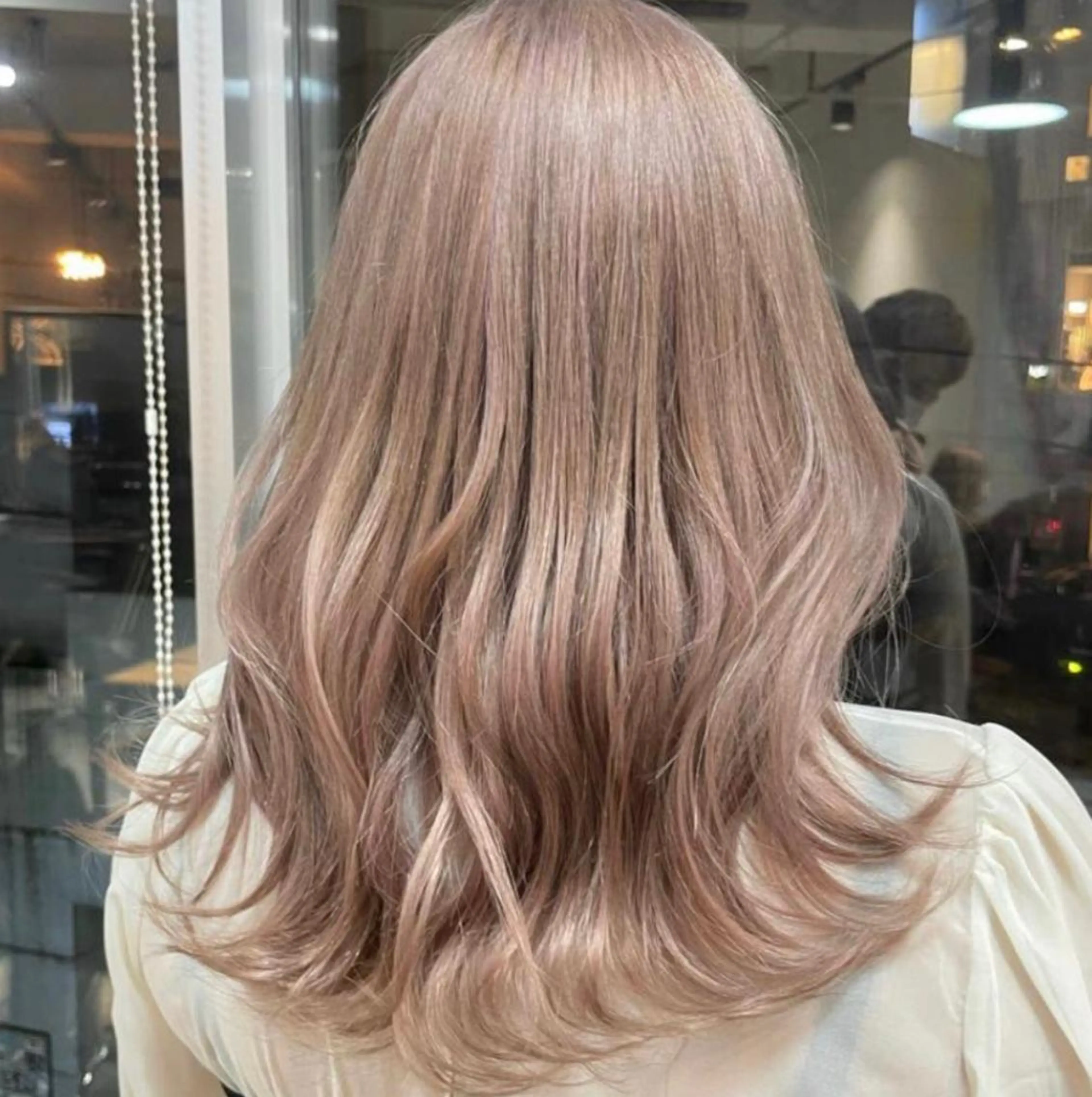 ミディアム カラー ヘアアレンジ ヘアカラー 🌹TikTok４万 ﾌｫﾛﾜｰ🌹AKIのヘアスタイル