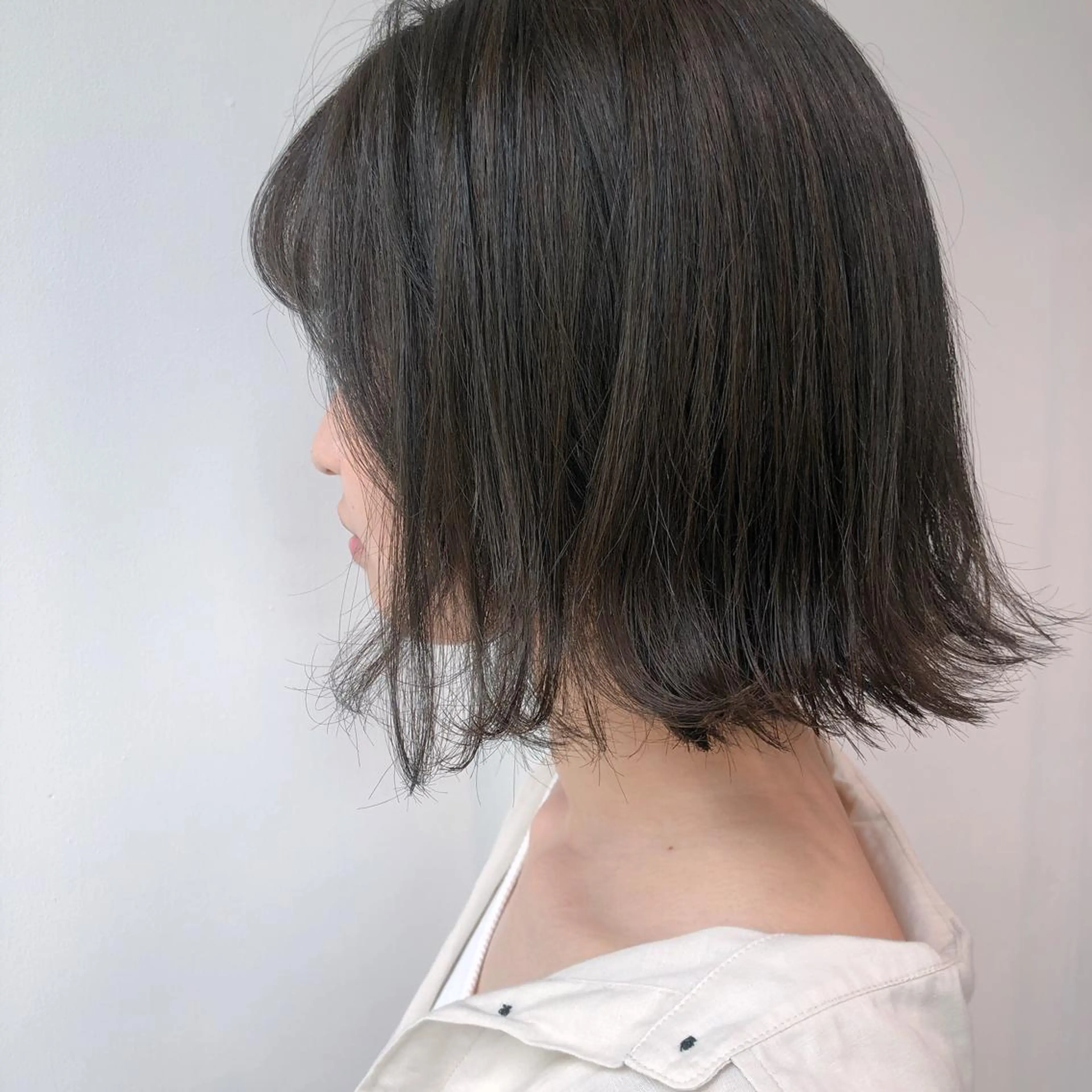 ショート カラー アッシュ ベージュカラー ヘアカラー トリートメント ❤️sai❤️ official❤️のヘアスタイル